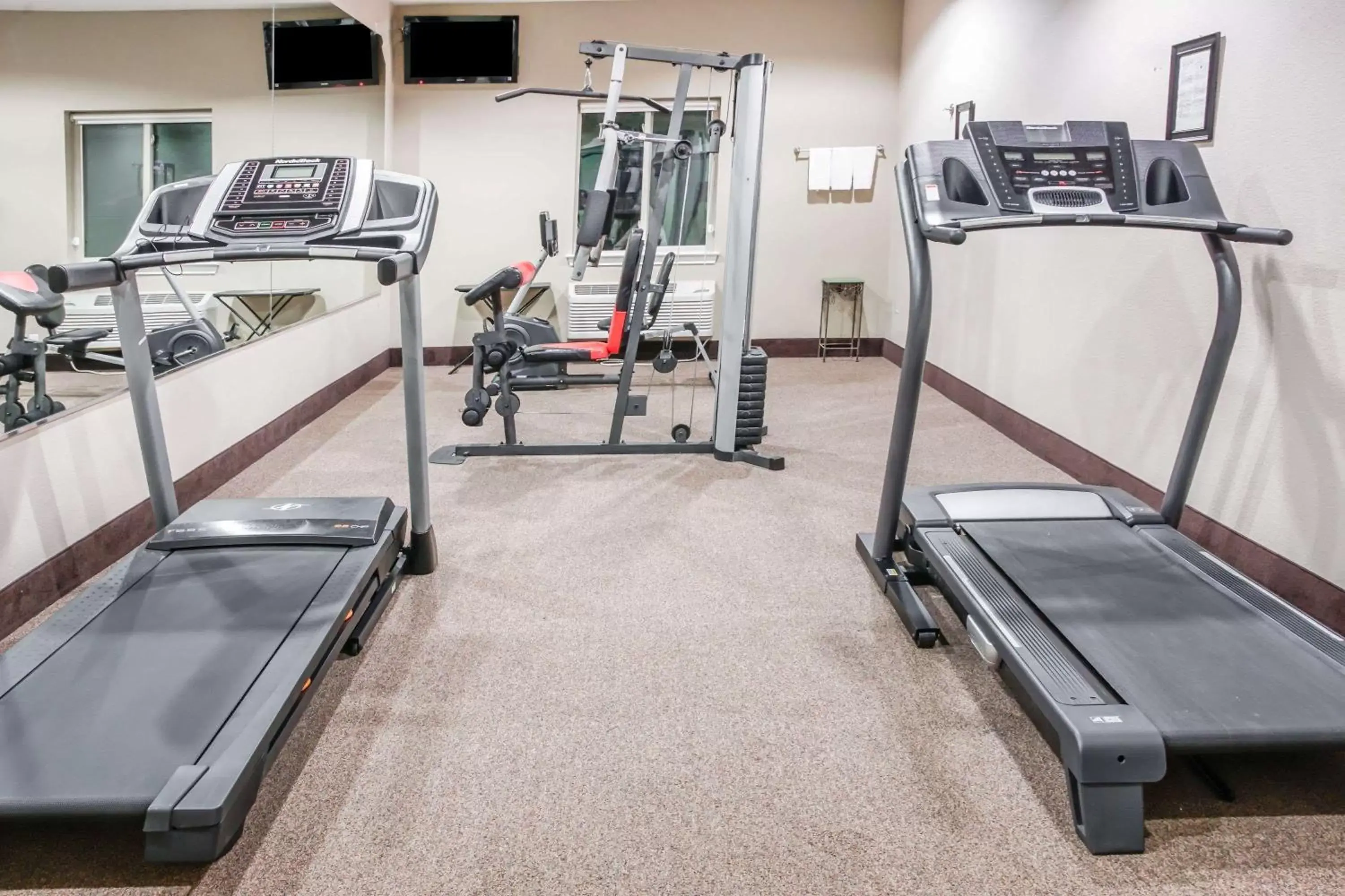 Fitness centre/facilities, Fitness Center/Facilities in Super 8 by Wyndham Brenham TX