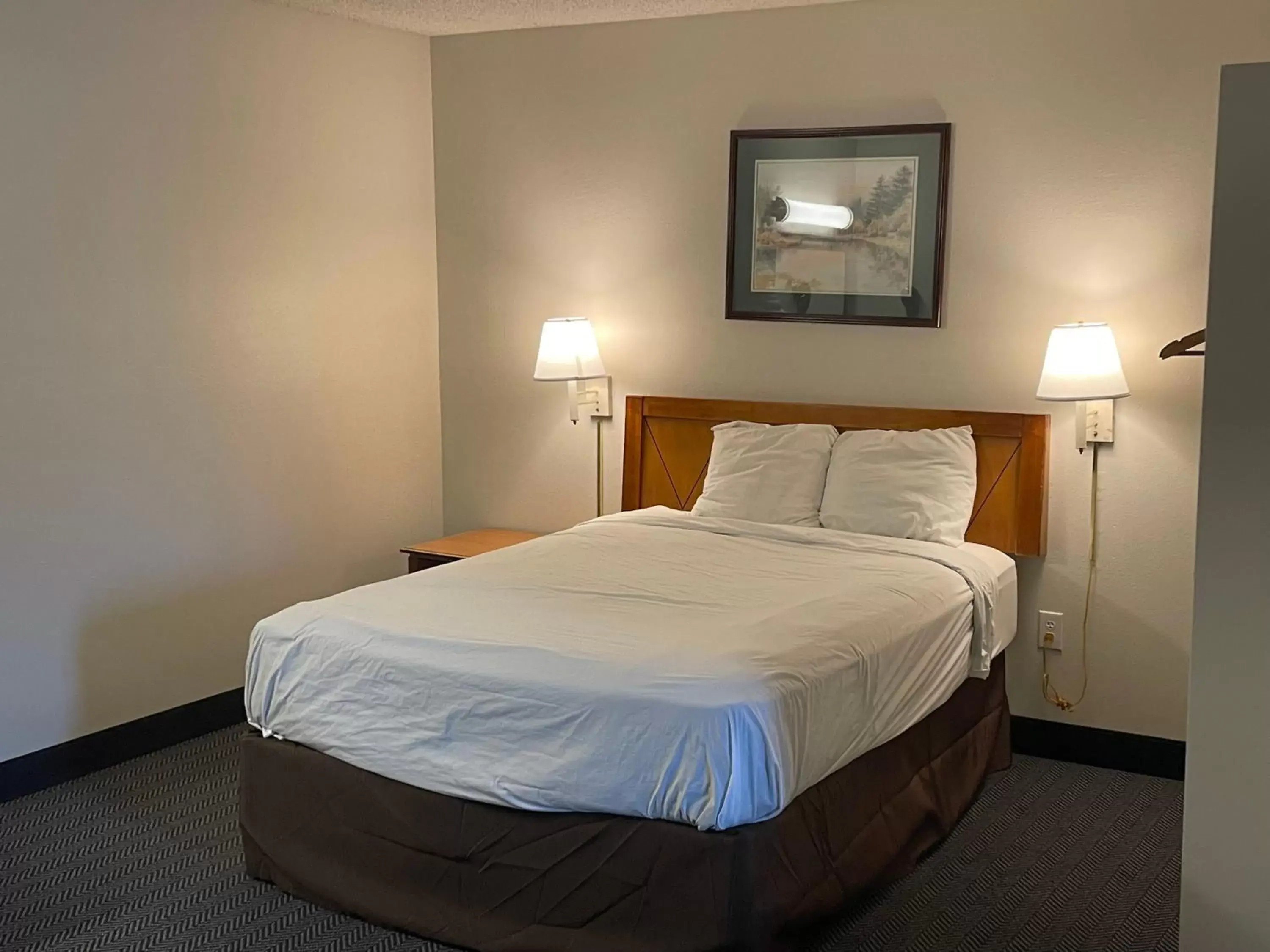 Bed in Skyway Inn - Seatac Bed in Skyway Inn - Seatac