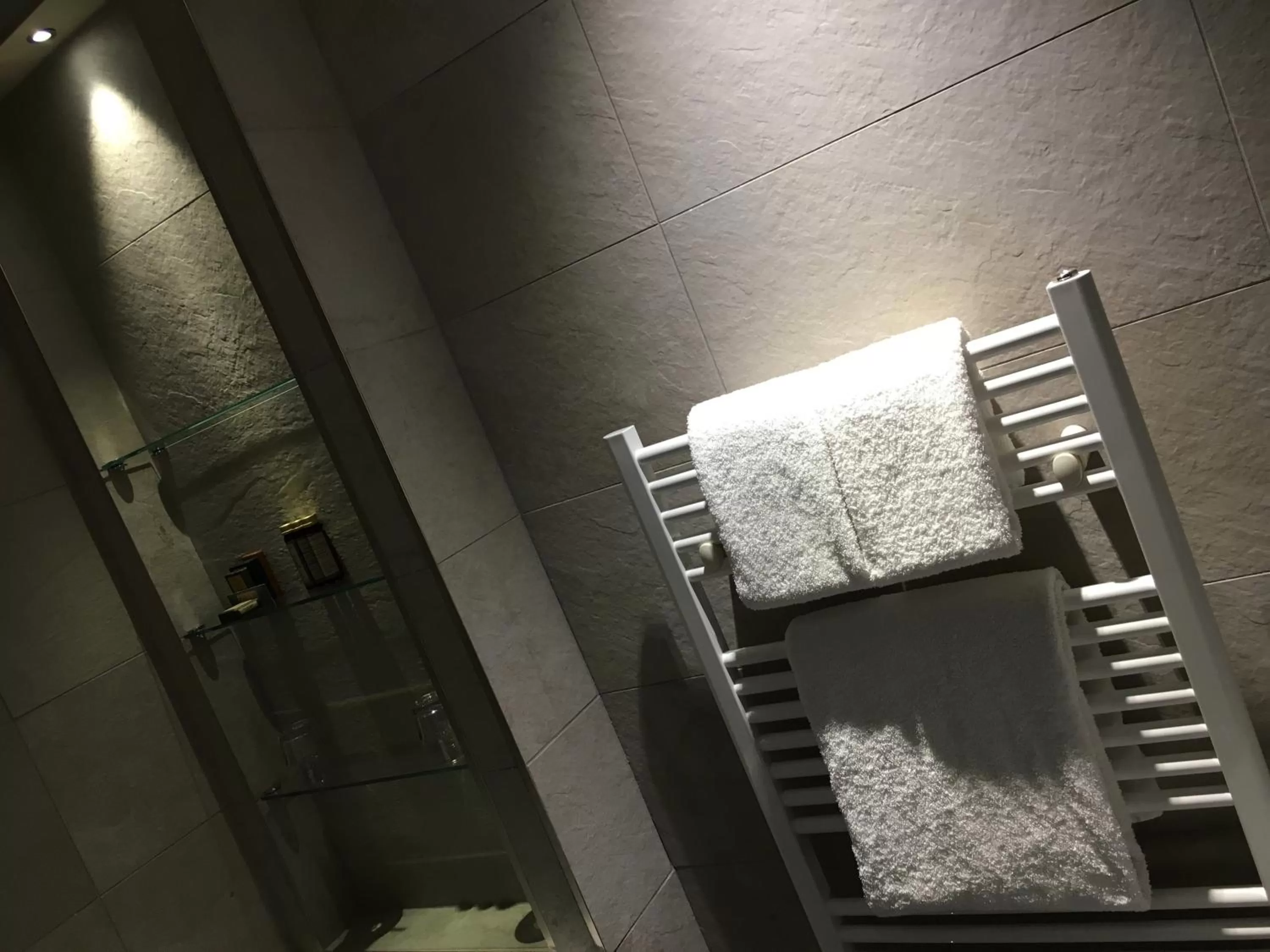 Bathroom, Bed in Grey Street Hotel