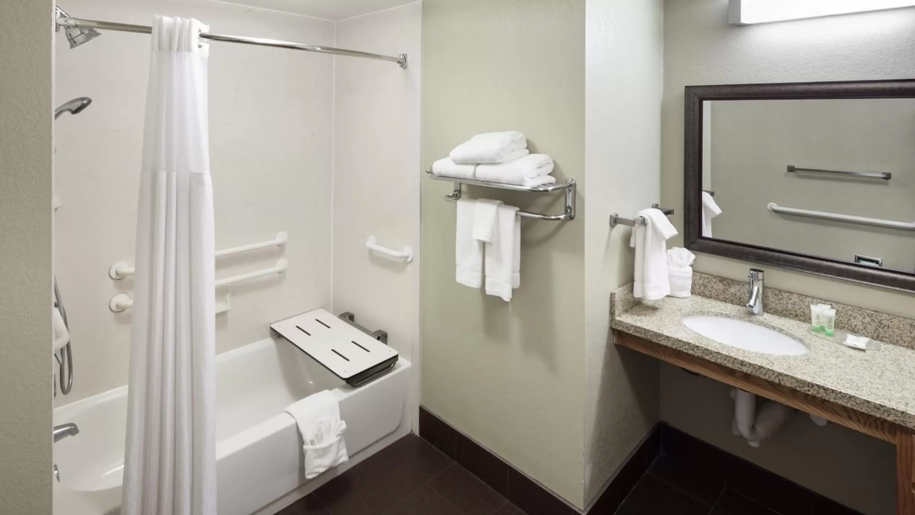 Shower, Bathroom in Staybridge Suites Jackson, an IHG Hotel