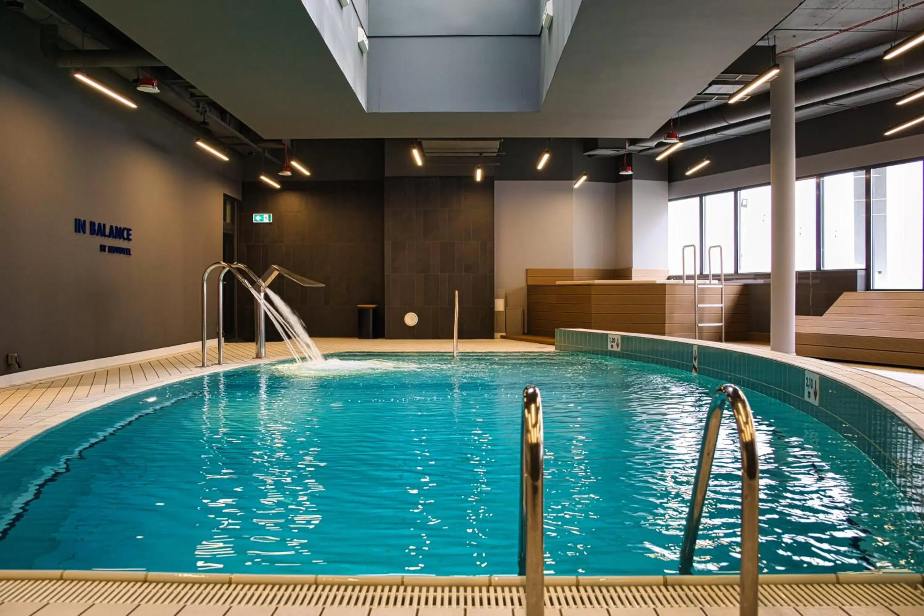 Swimming Pool in Novotel Szczecin Centrum