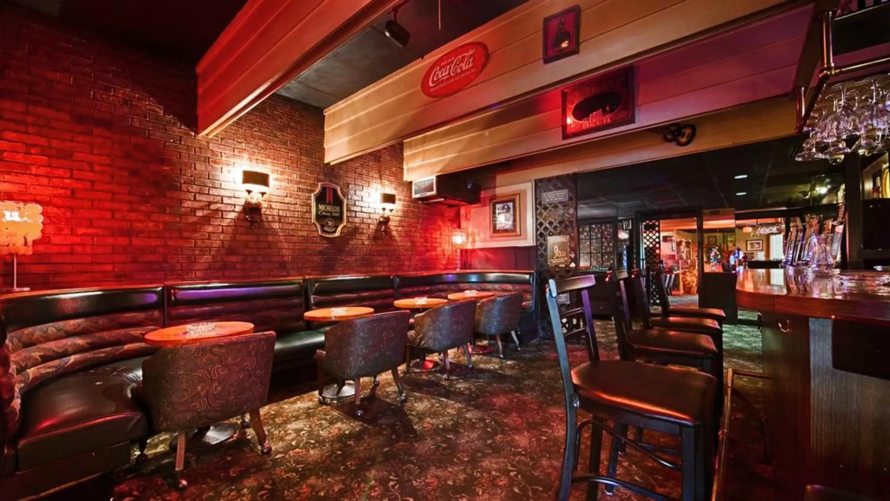 Lounge or bar, Lounge/Bar in Best Western Riverside Inn