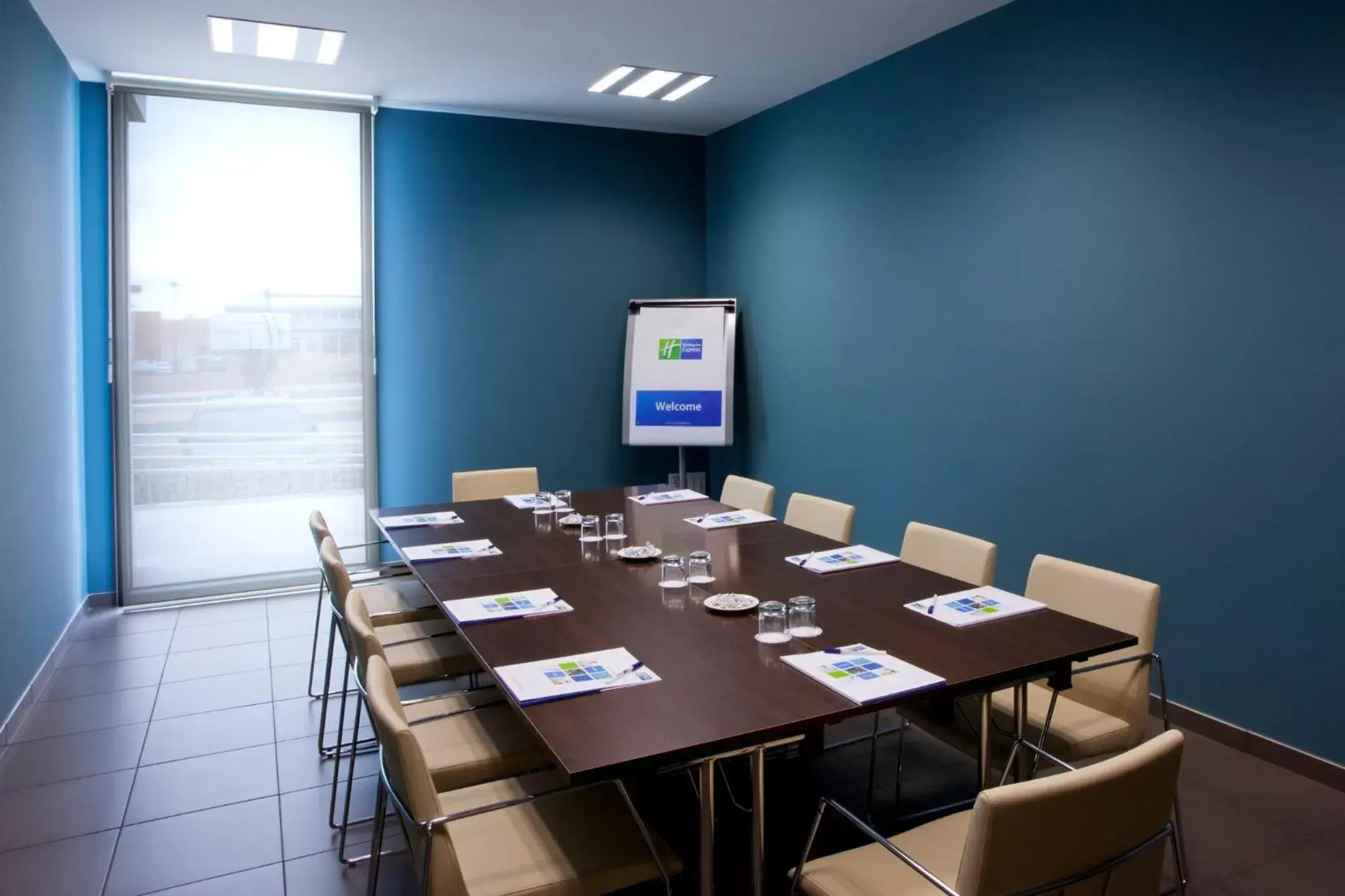 Meeting/conference room in Holiday Inn Express Vitoria