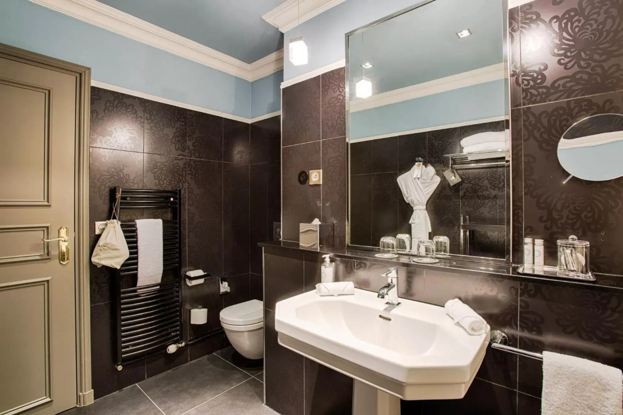 Bathroom in Le Grand Hotel de Cabourg - MGallery Hotel Collection