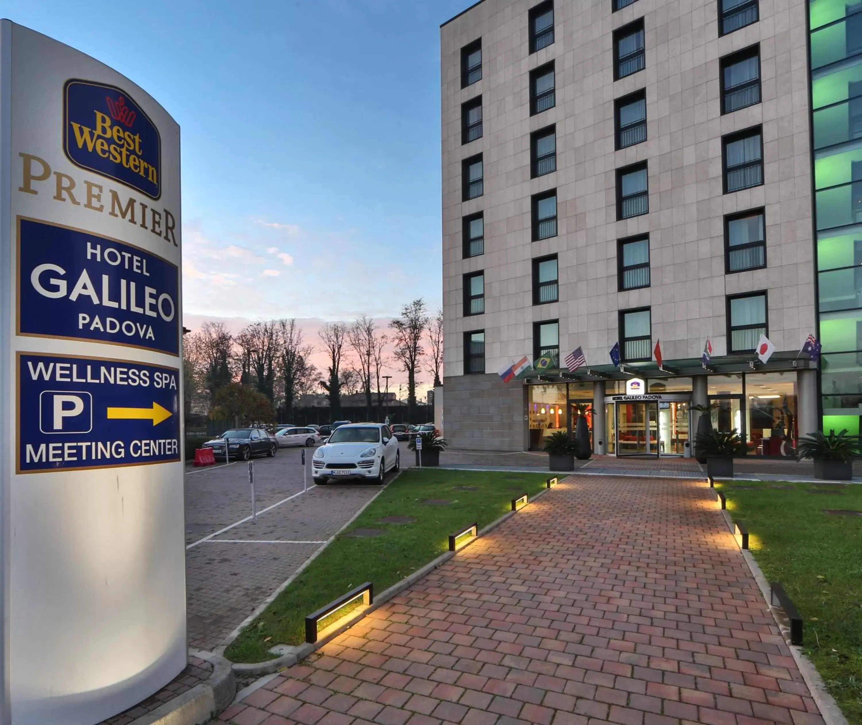 Facade/entrance, Property Building in Best Western Plus Hotel Galileo Padova