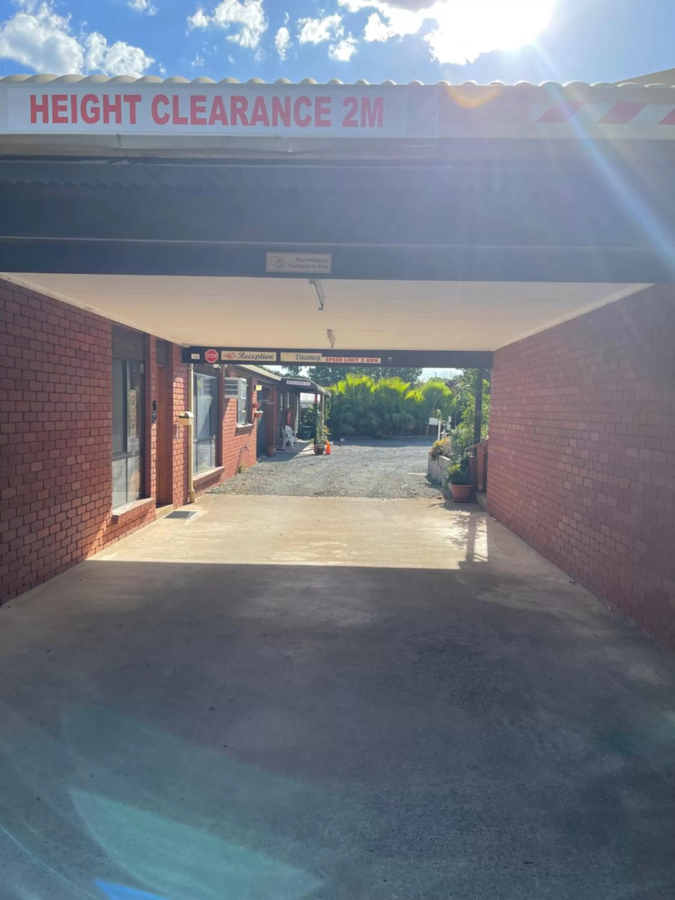 Property building in Country Roads Motor Inn