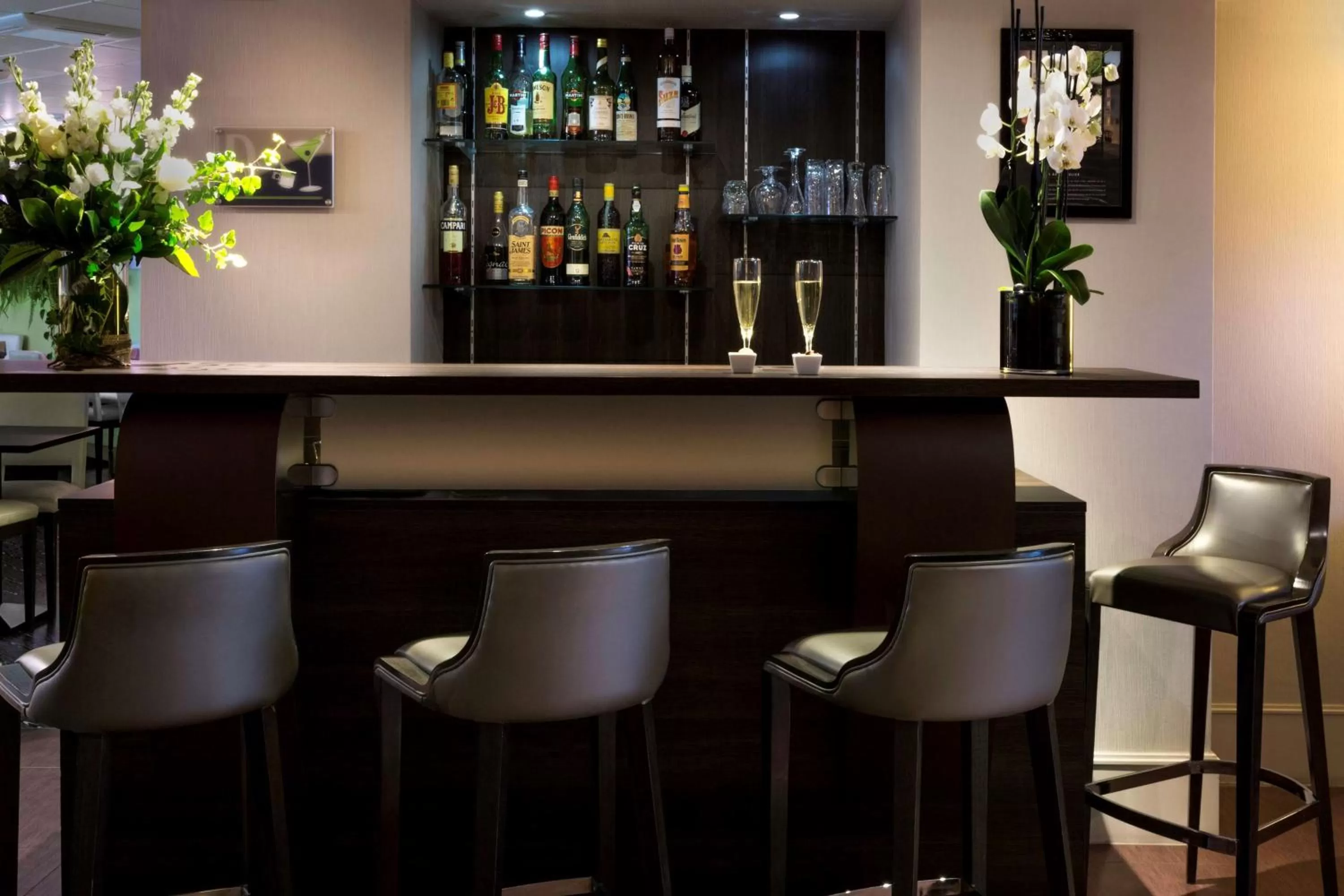 Lounge or bar in Best Western Plus Richelieu