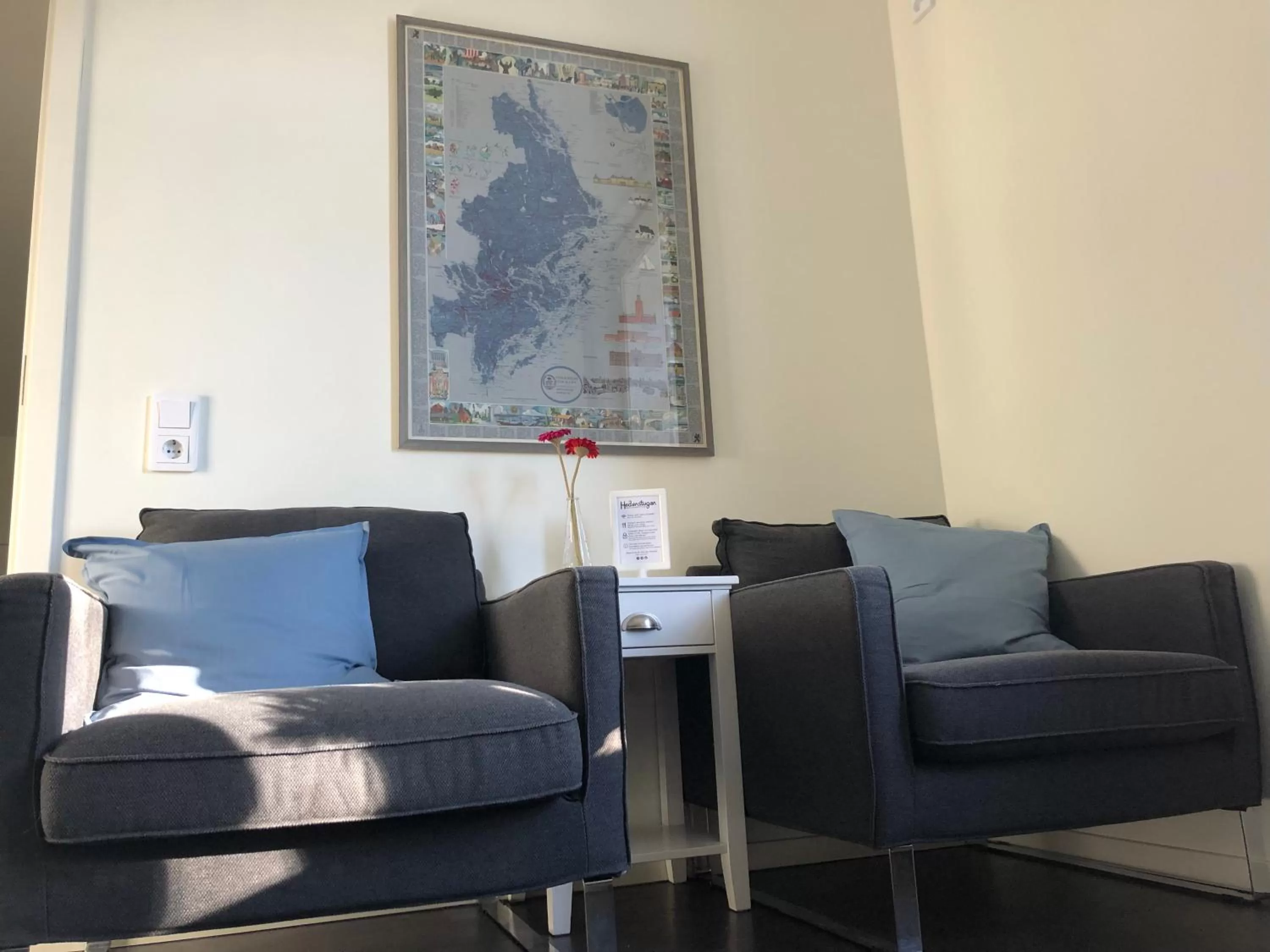 Seating area in Hedenstugan B&B Hotel