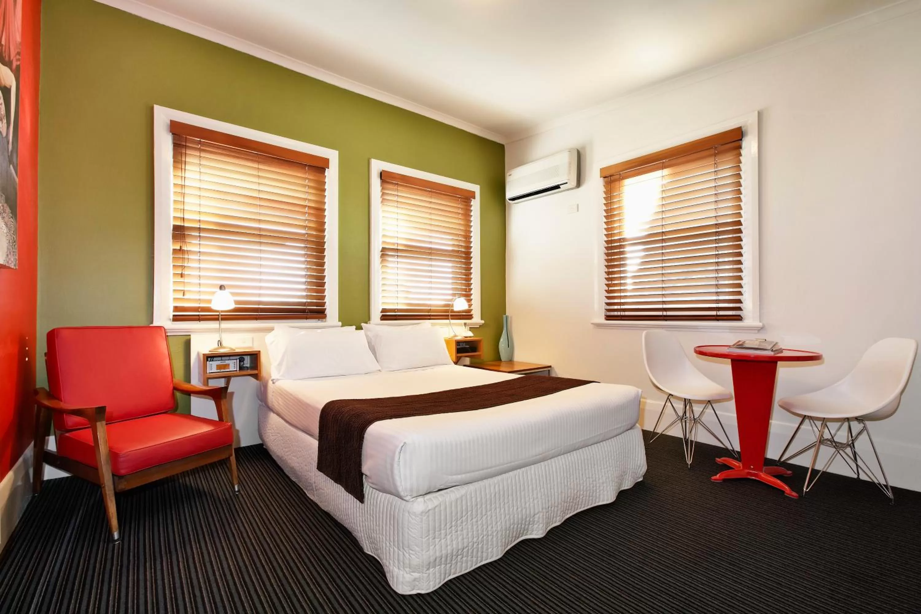 Bed in Tolarno Hotel