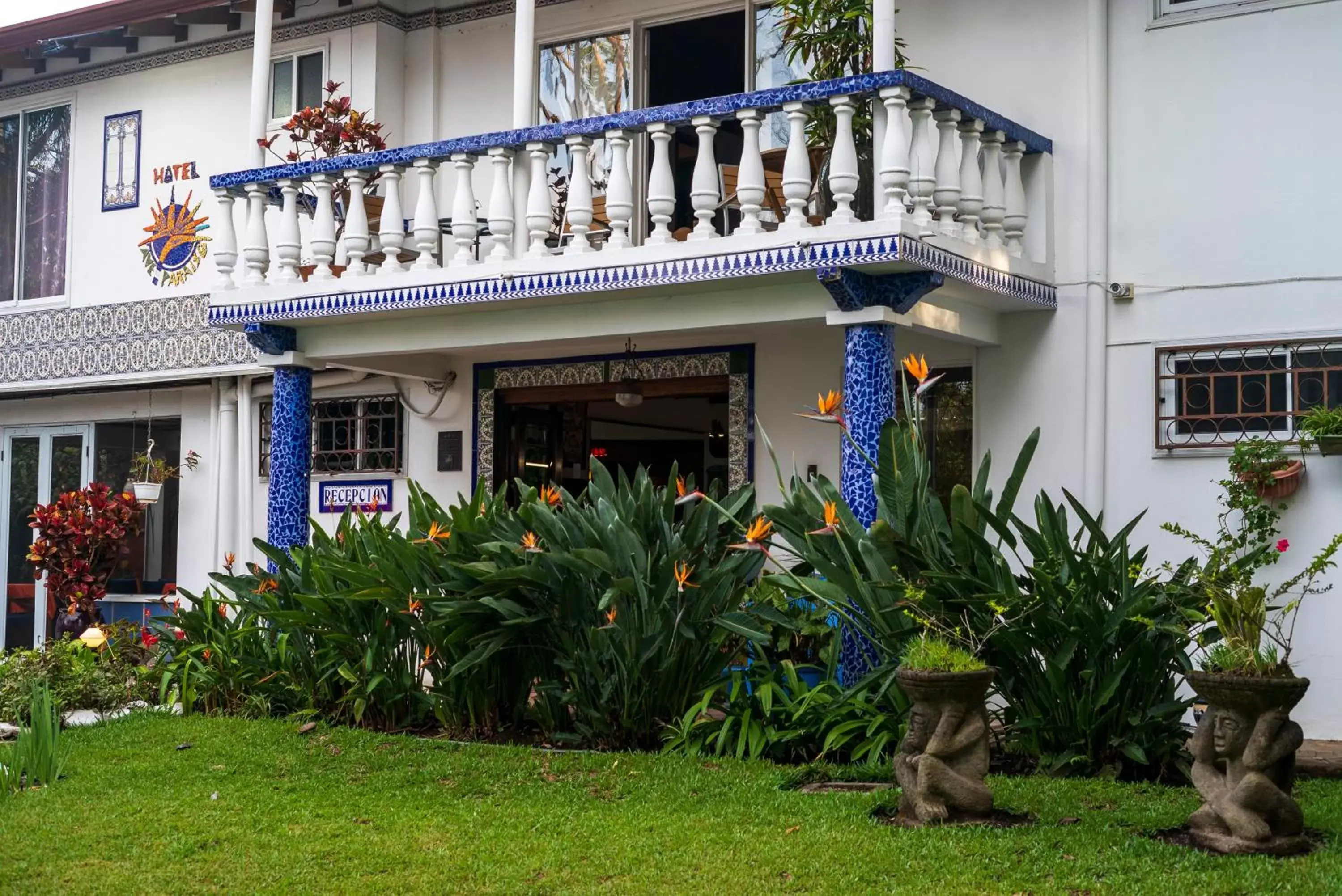 Property Building in Hotel Ave del Paraíso