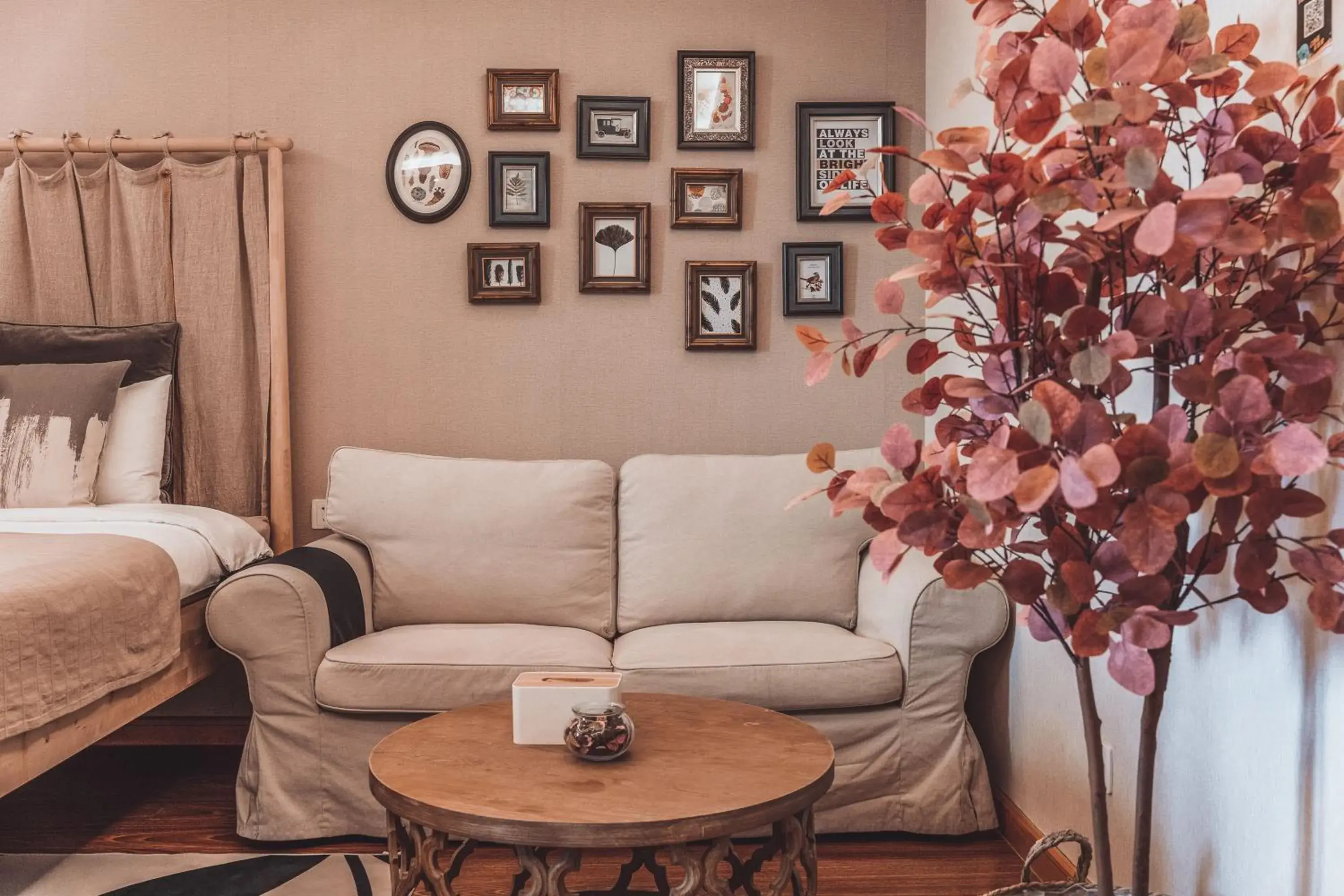 Seating Area in Tianjin G'apartment - Five Great Avenues