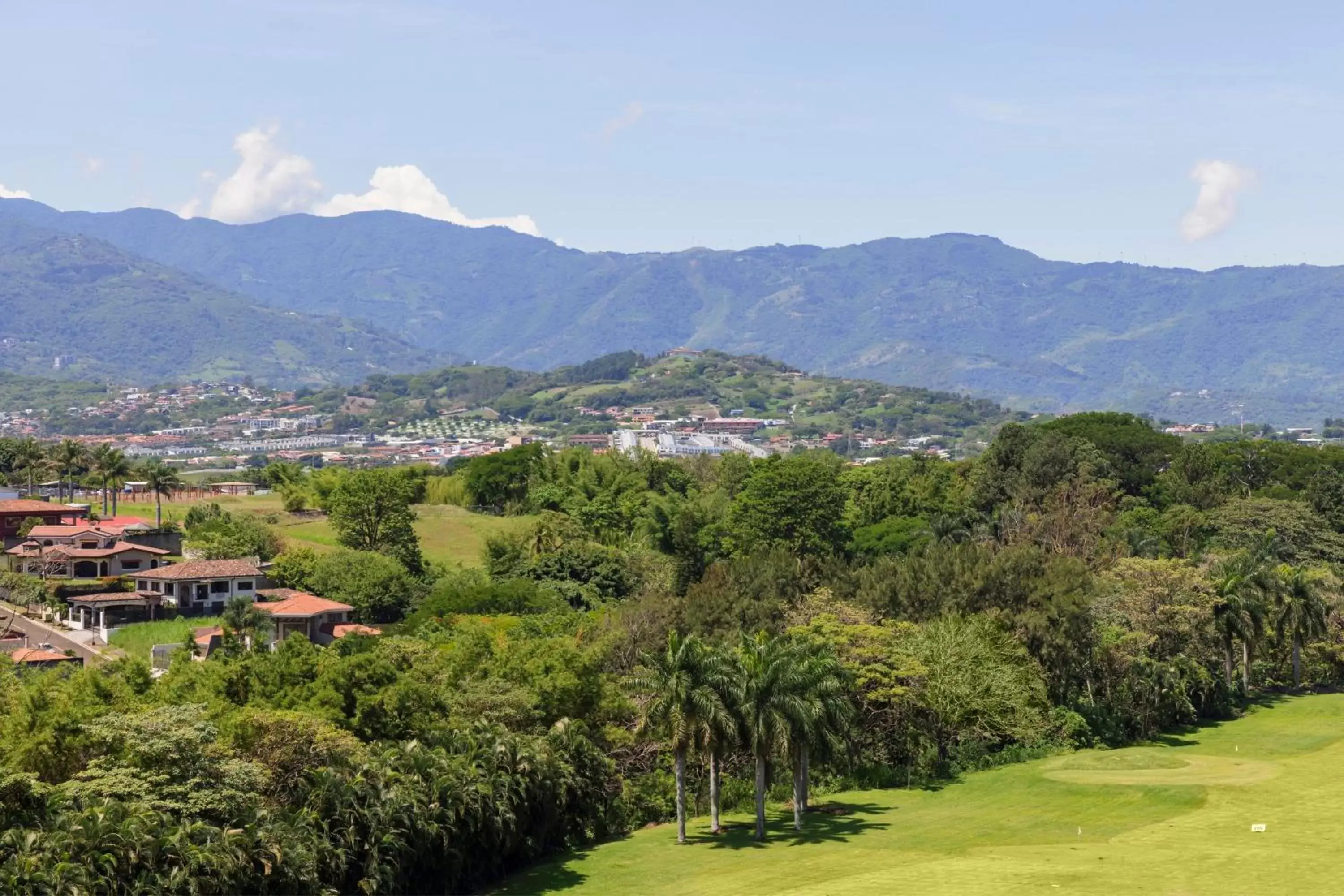 Photo of the whole room, Mountain View in Costa Rica Marriott Hotel Hacienda Belen