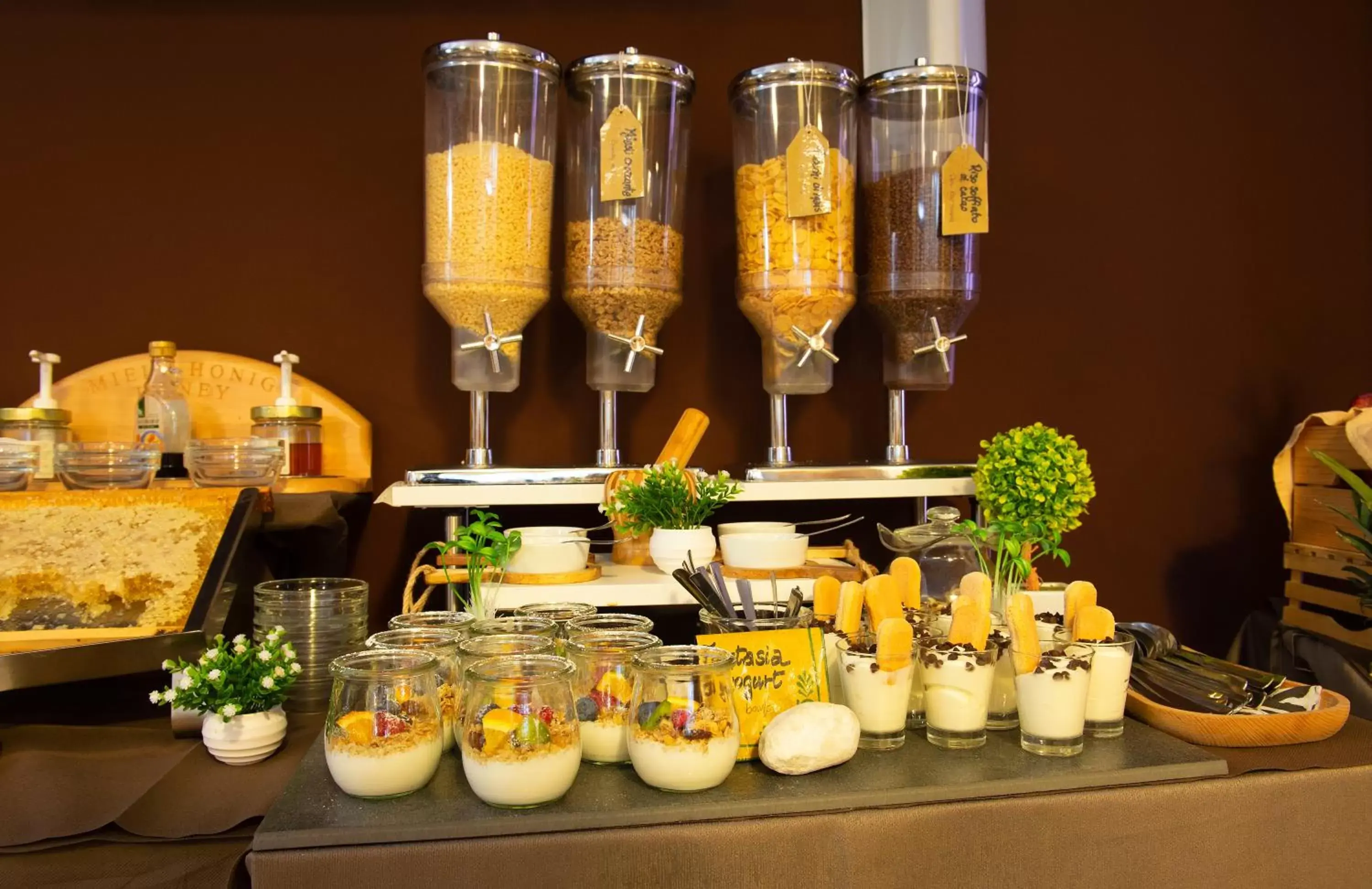 Buffet breakfast in Hotel D120 Buffet breakfast in Hotel D120