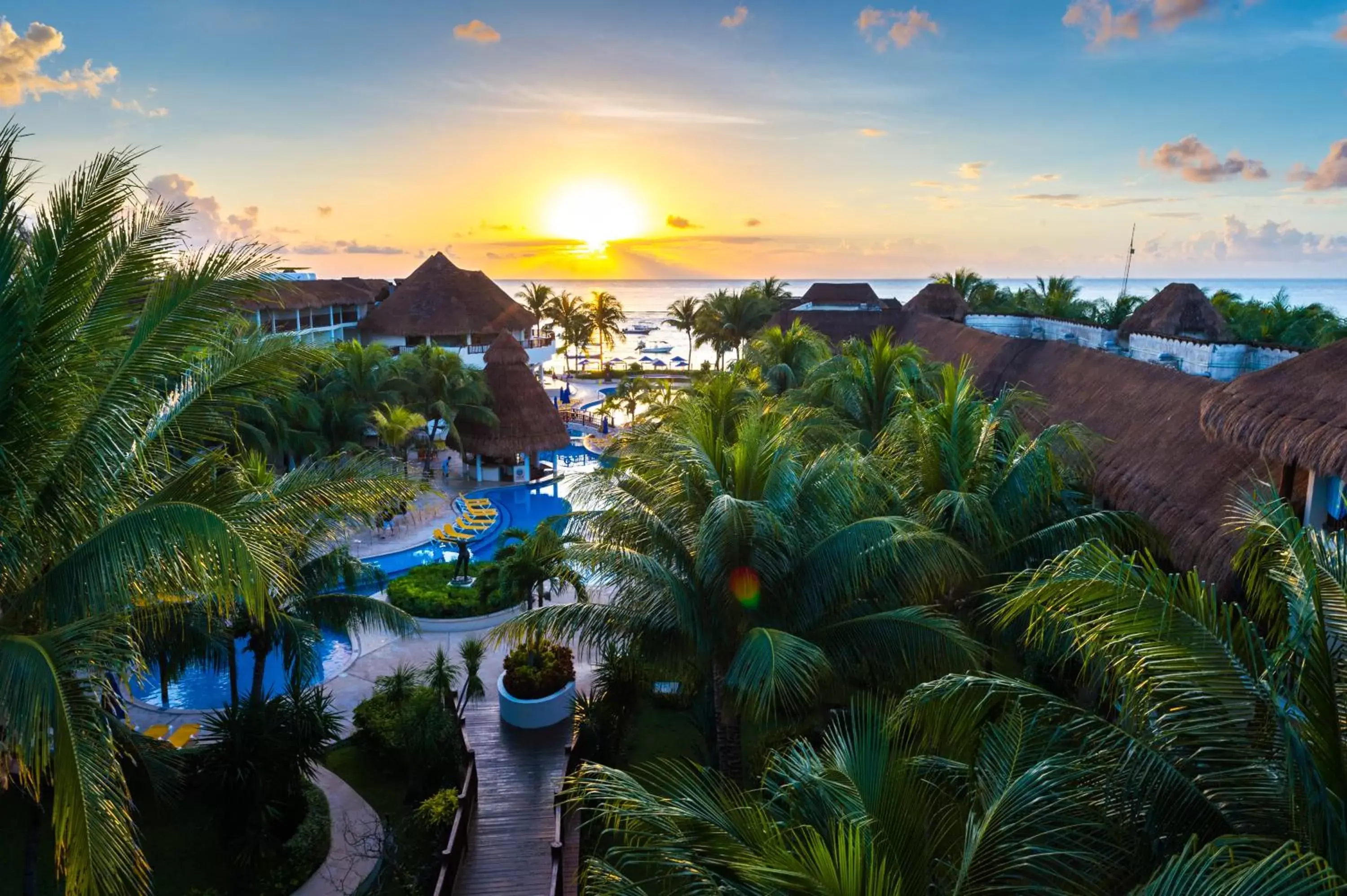 Sea view, Sunrise/Sunset in The Reef Coco Beach & Spa- Optional All Inclusive