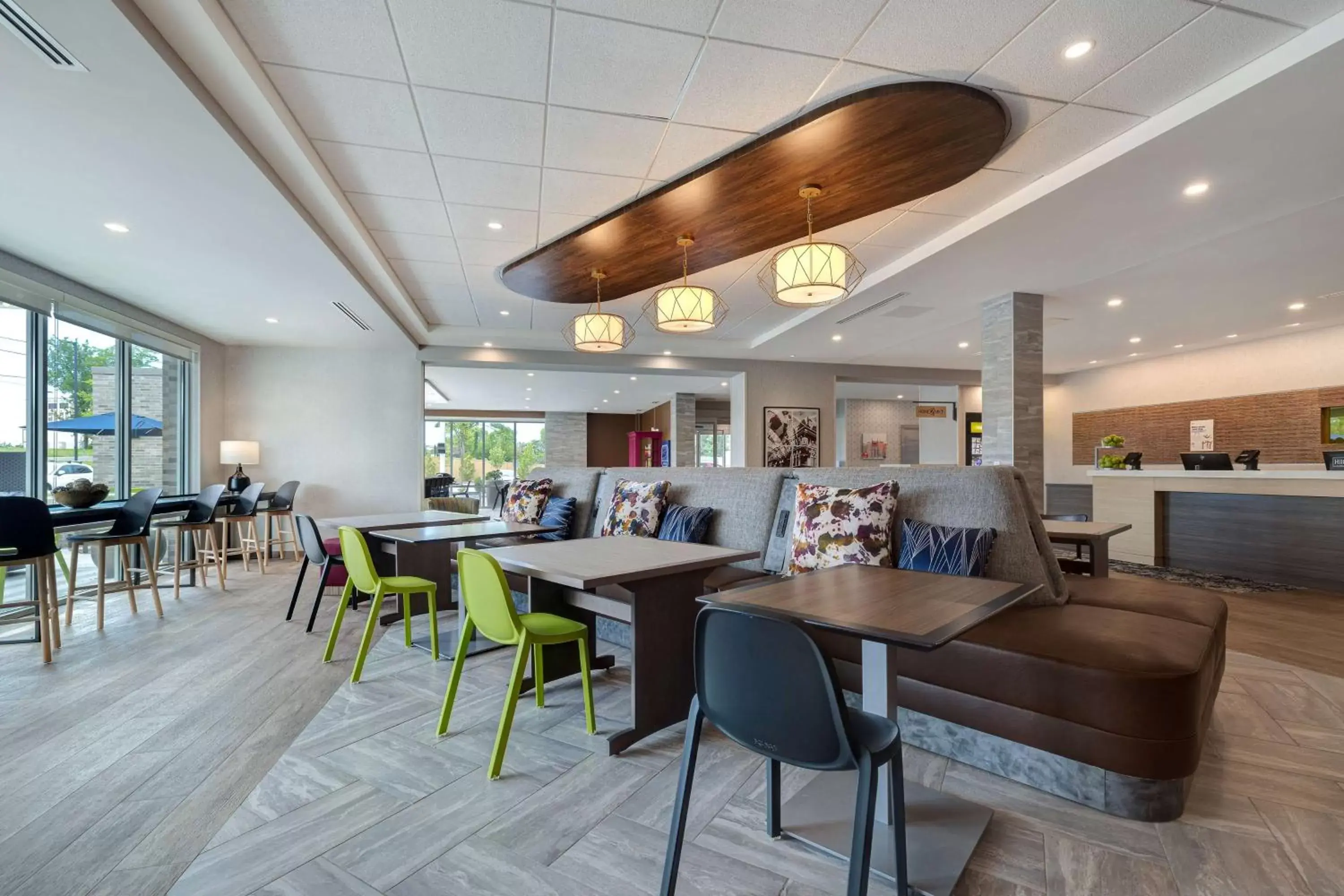 Lobby or reception, Restaurant/Places to Eat in Home2 Suites By Hilton Nashville Downtown-Metrocenter