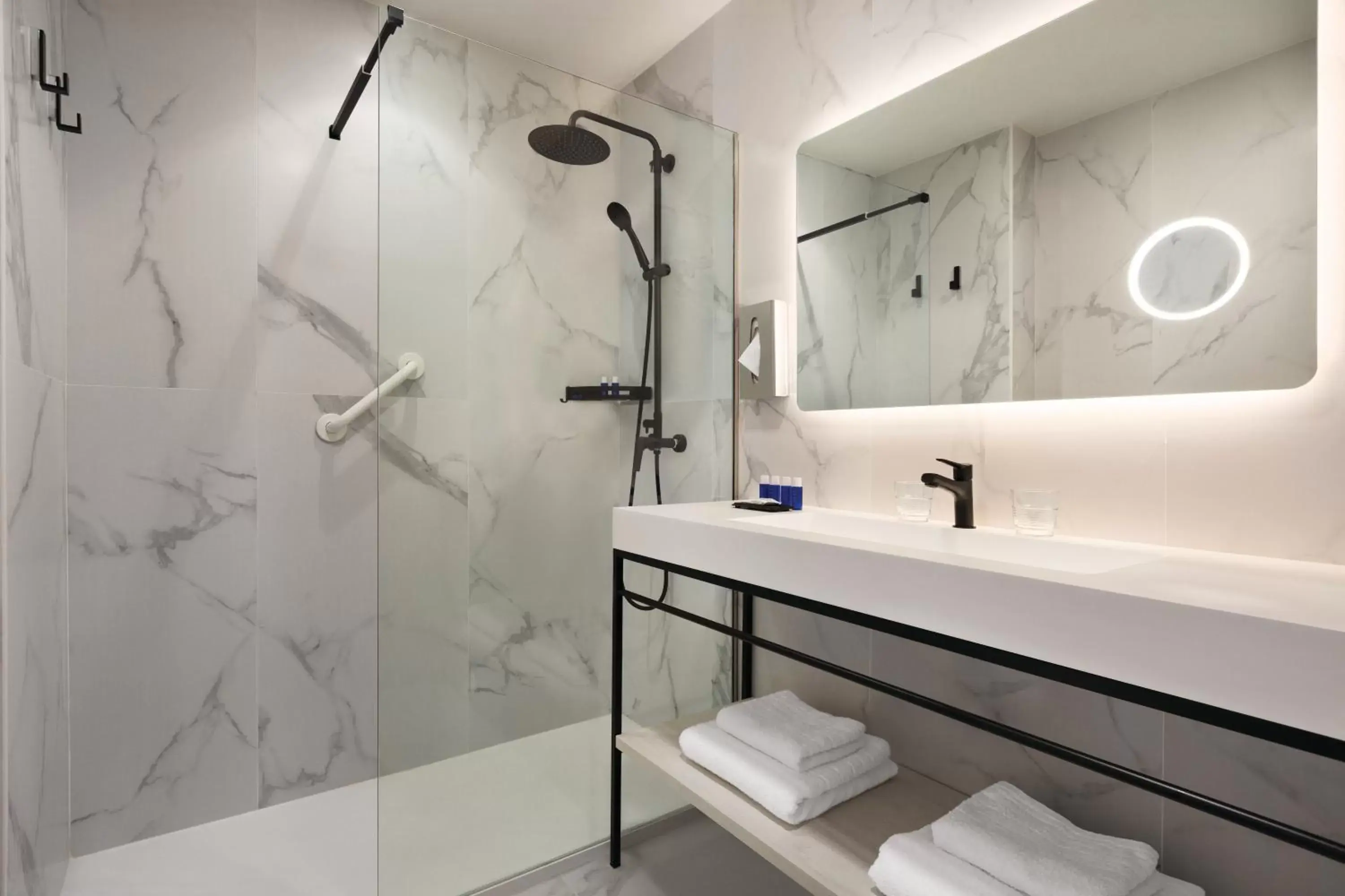 Shower, Bathroom in Ramada Resort by Wyndham Puerto de Mazarron