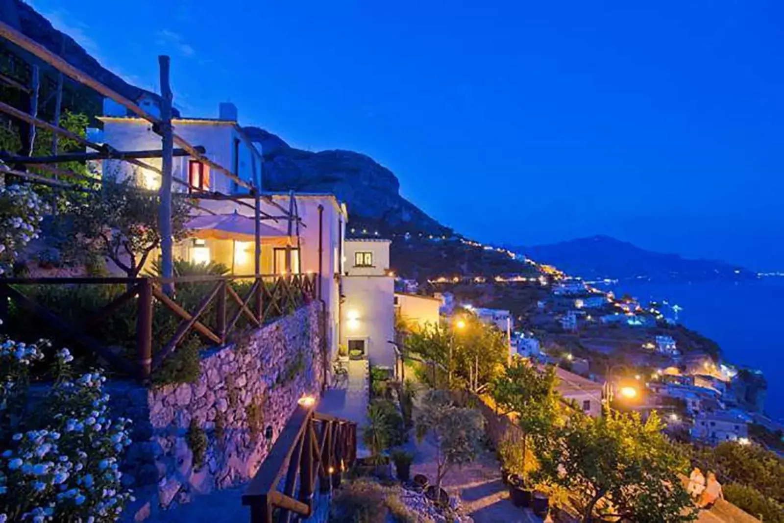 Bird's eye view, Property Building in L'Antico Borgo Dei Limoni