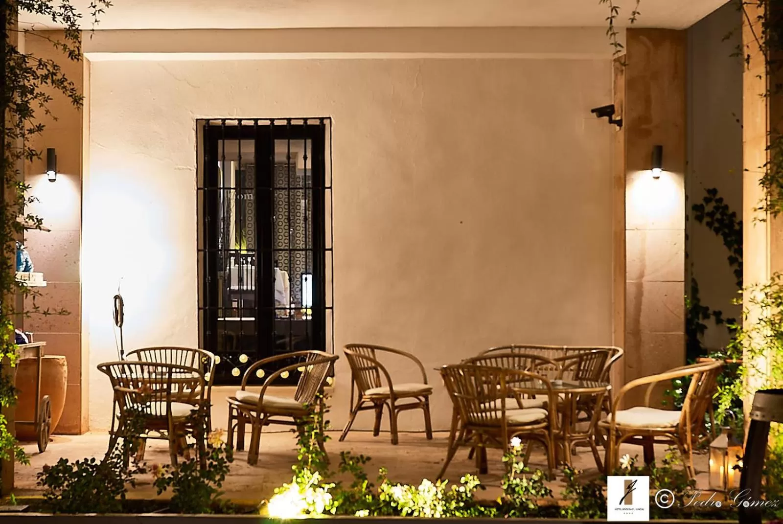 Patio, Restaurant/Places to Eat in Hotel Bodega El Juncal