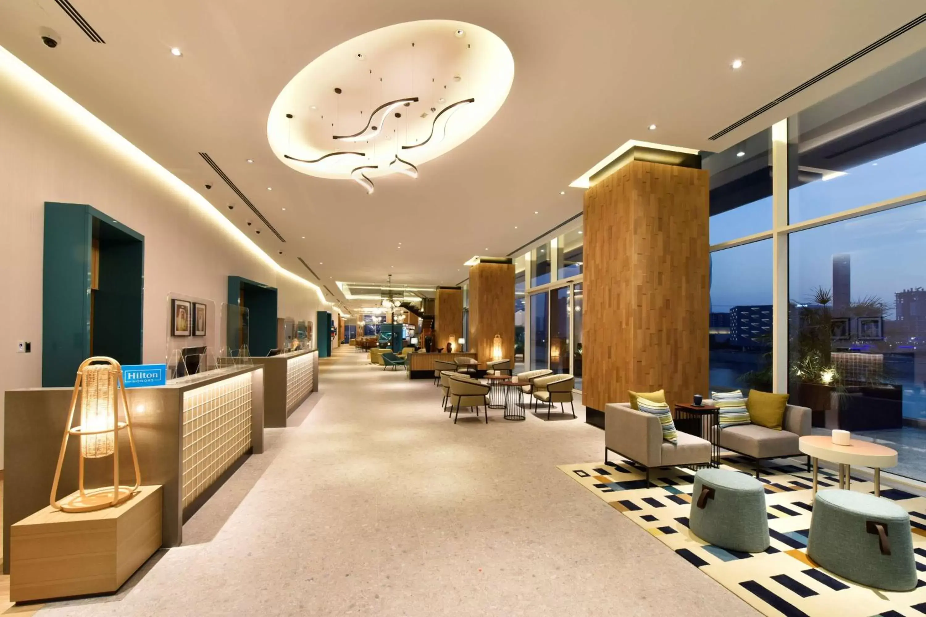 Lobby or reception, Restaurant/Places to Eat in Hilton Garden Inn Bahrain Bay