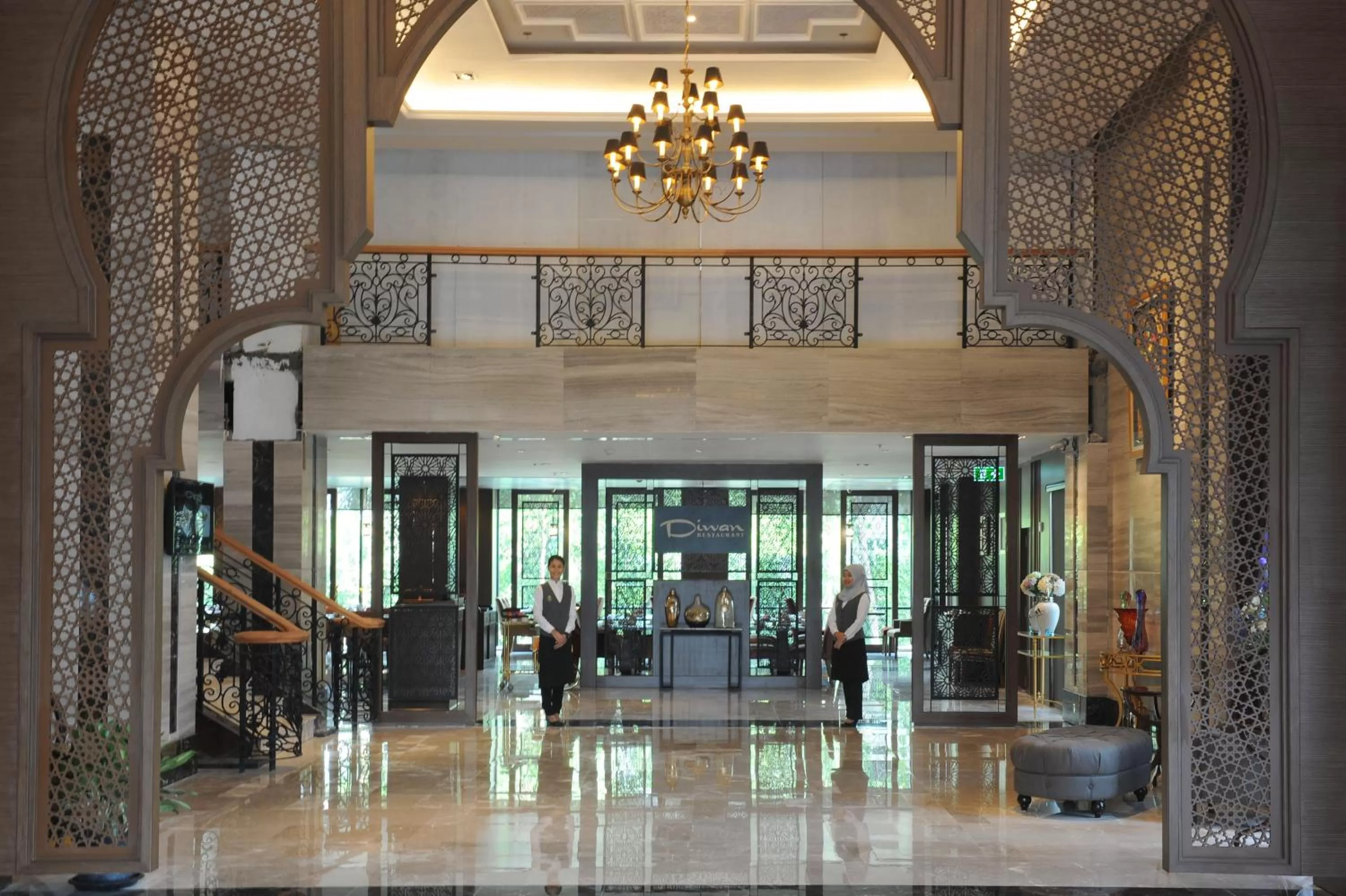 Lobby or reception in Al Meroz Hotel Bangkok - The Leading Halal Hotel