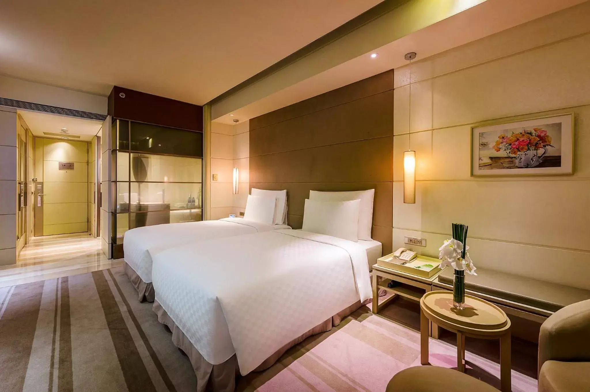 Bed in Hotel Nikko Saigon