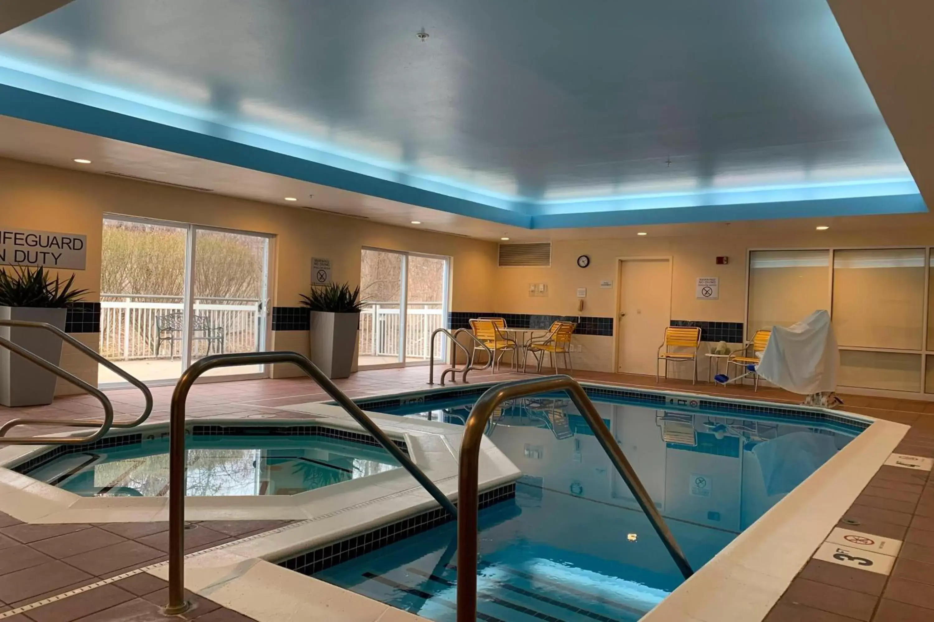 Swimming Pool in Fairfield Inn Concord