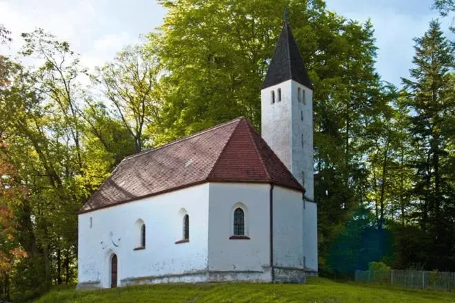 Place of worship, Property Building in Gutshotel Odelzhausen