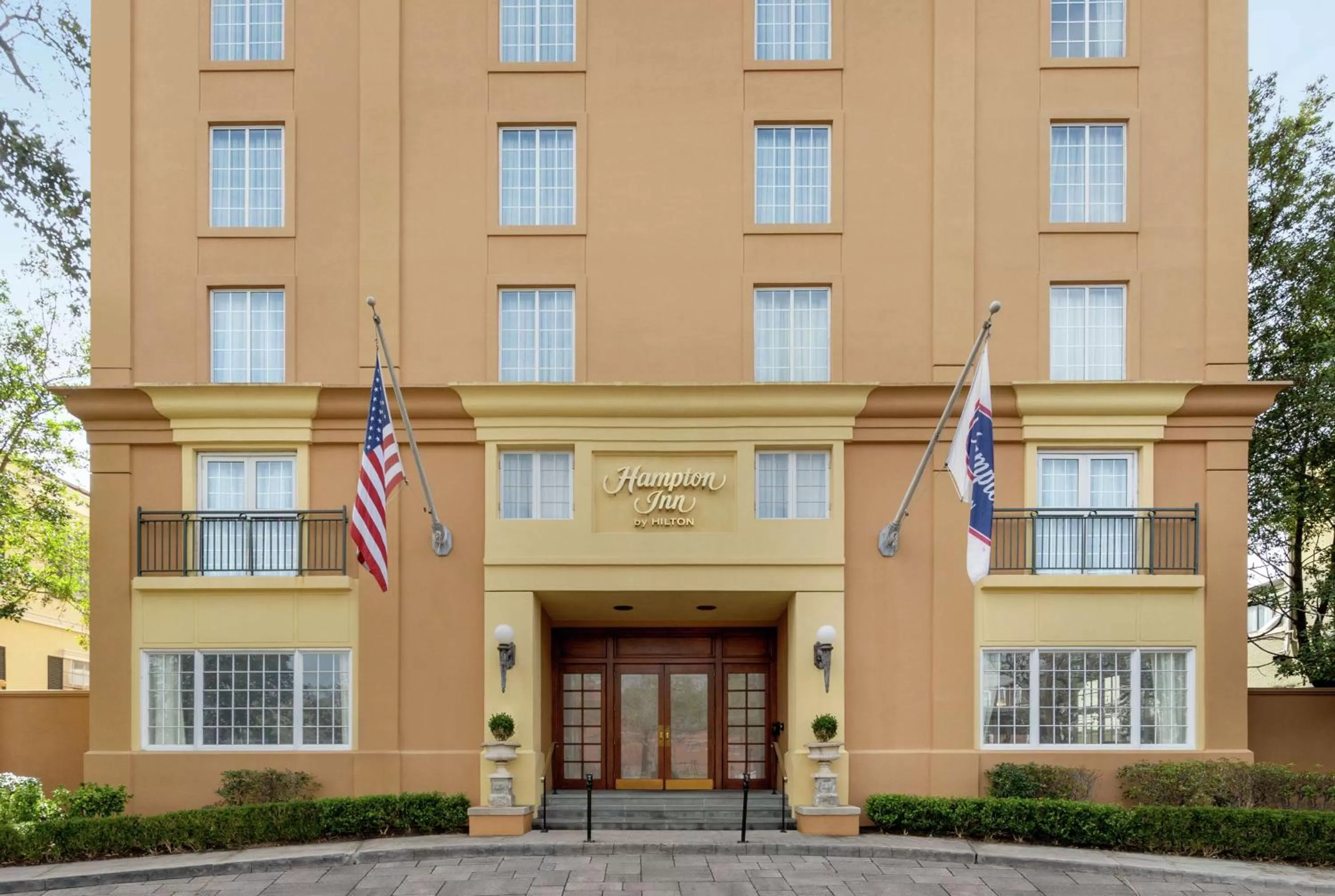 Property building in Hampton Inn New Orleans/St.Charles Ave
