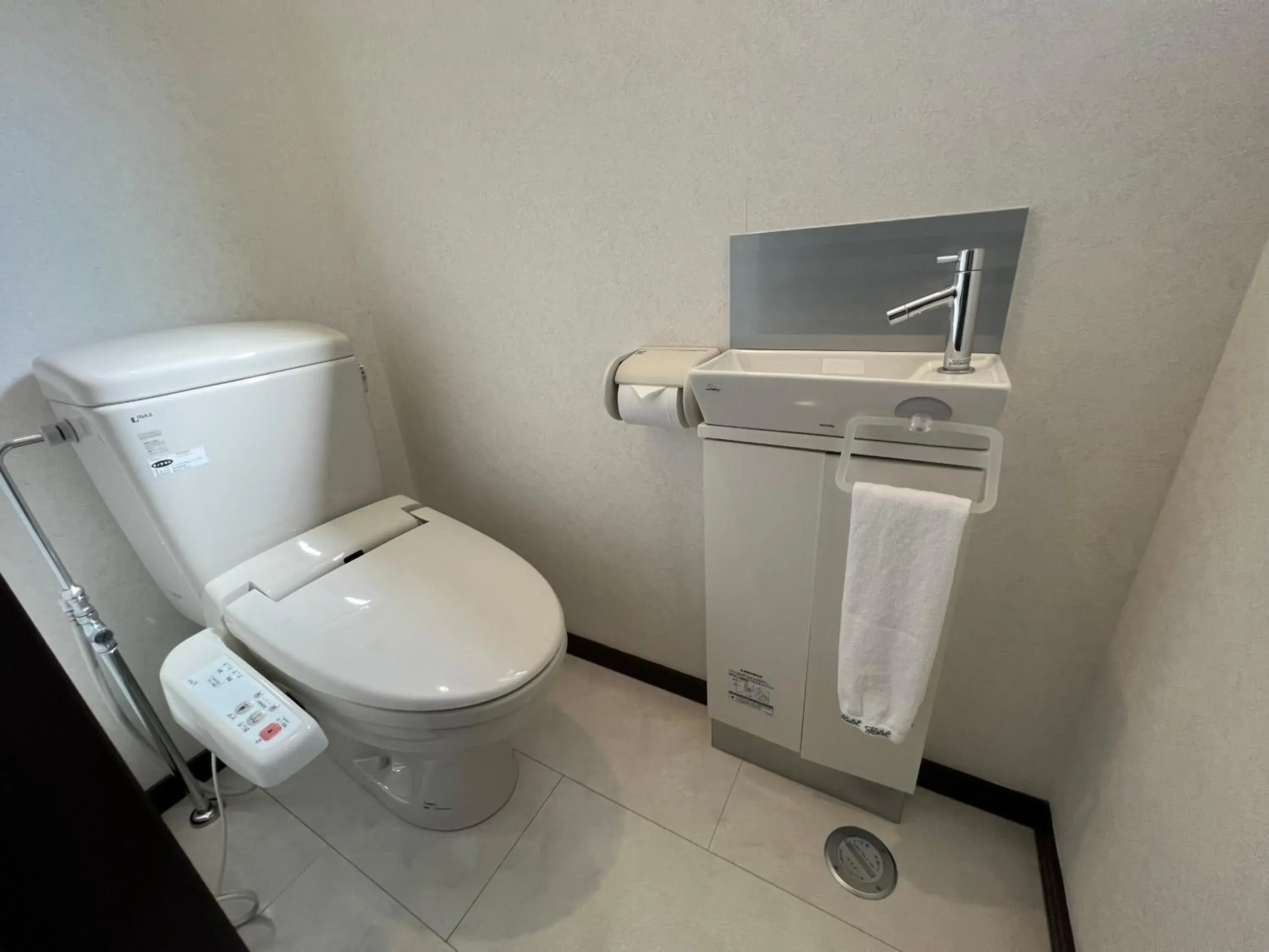 Toilet, Bathroom in Chalet Fuyuri