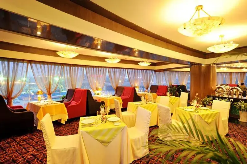 Banquet Facilities in Super House International