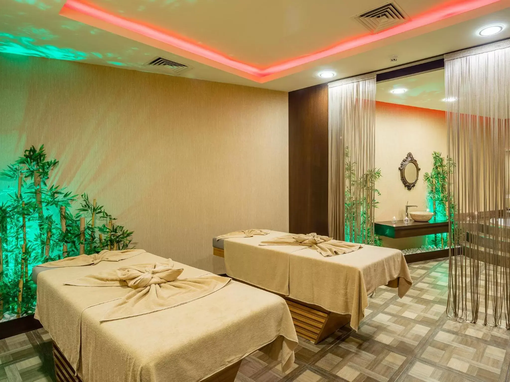 Massage, Spa/Wellness in Holiday Inn Antalya - Lara, an IHG Hotel