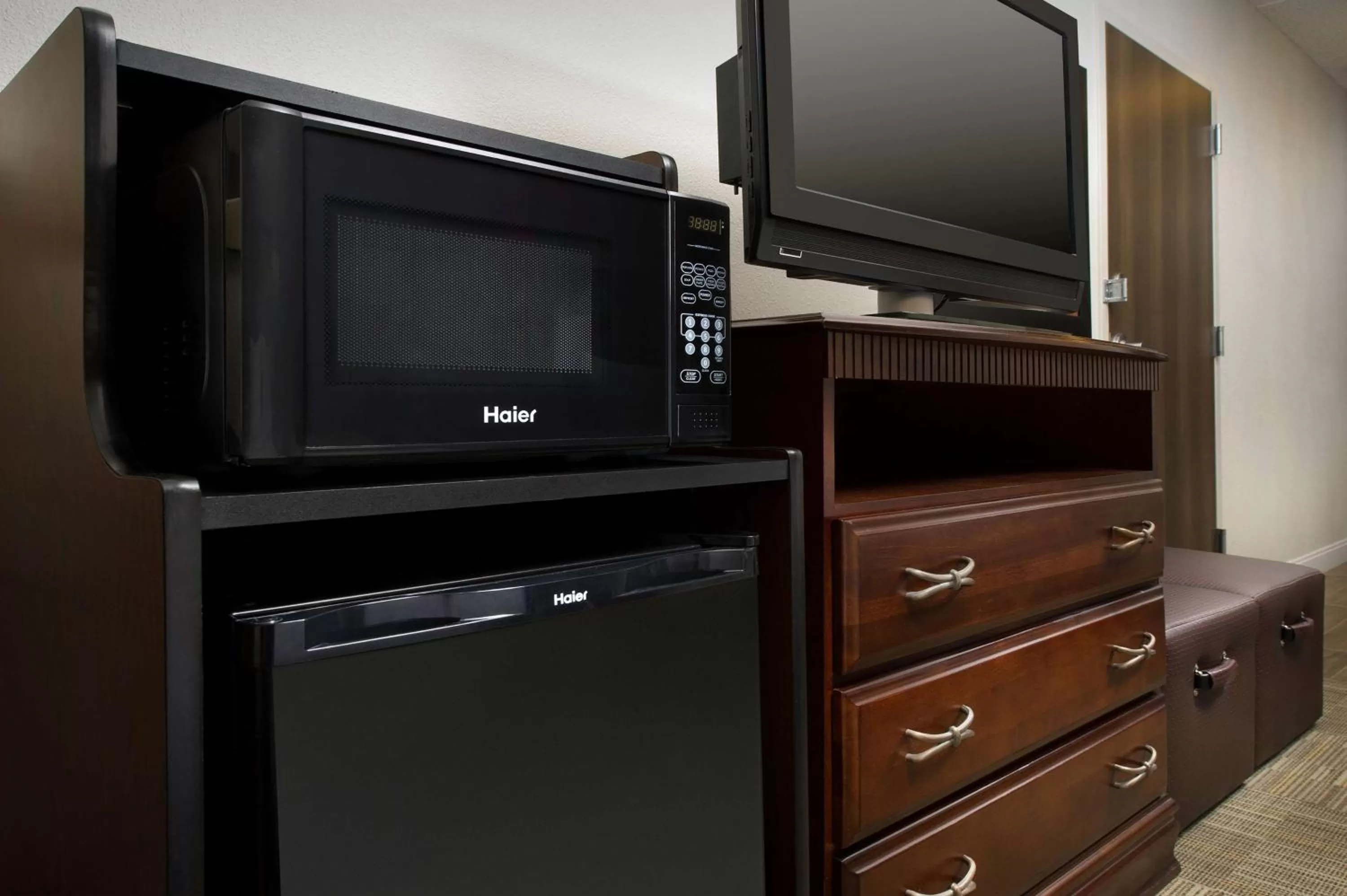 Bed in Hampton Inn Rochester Greece