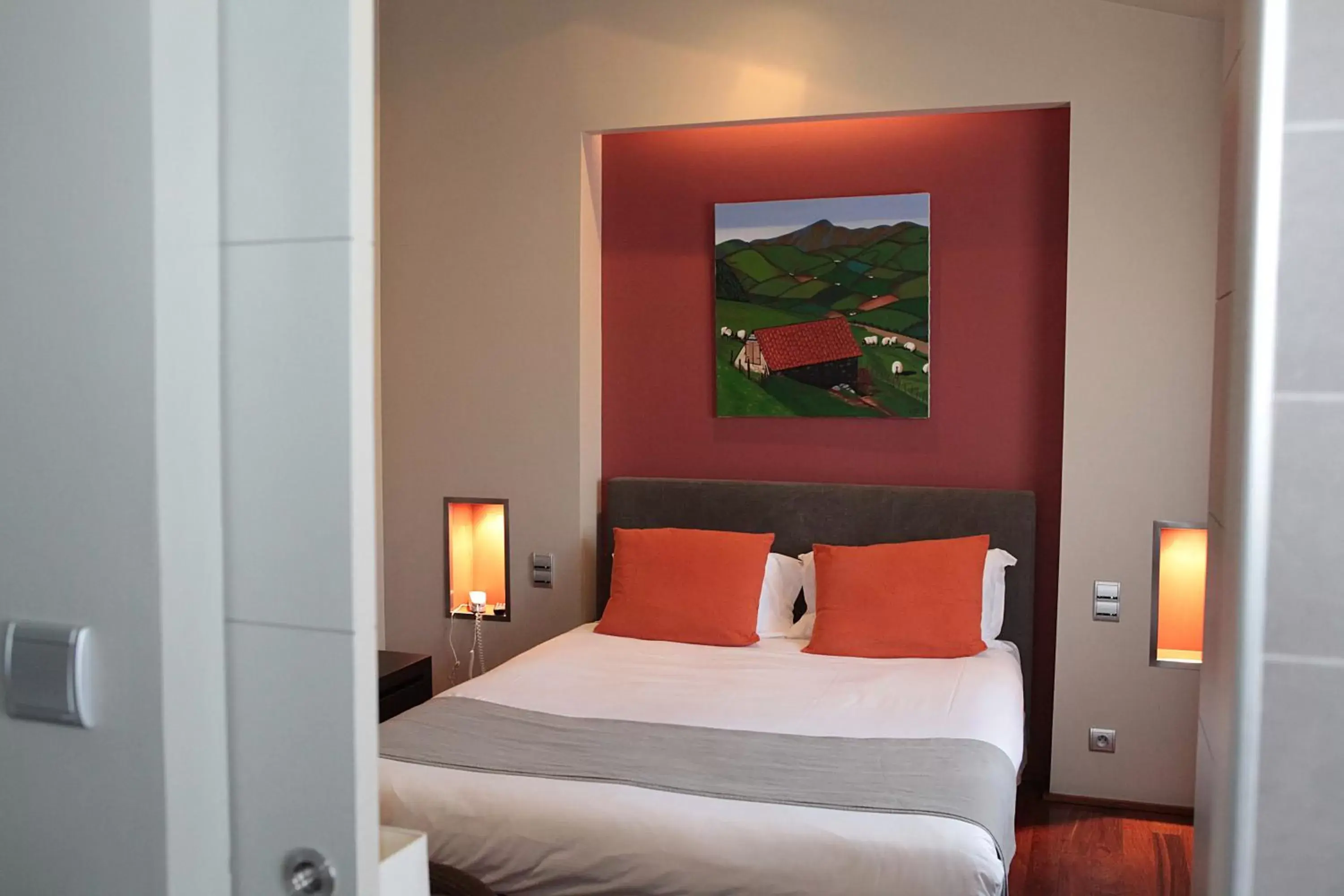 Standard Double Room in Hotel du Fronton Standard Double Room in Hotel du Fronton