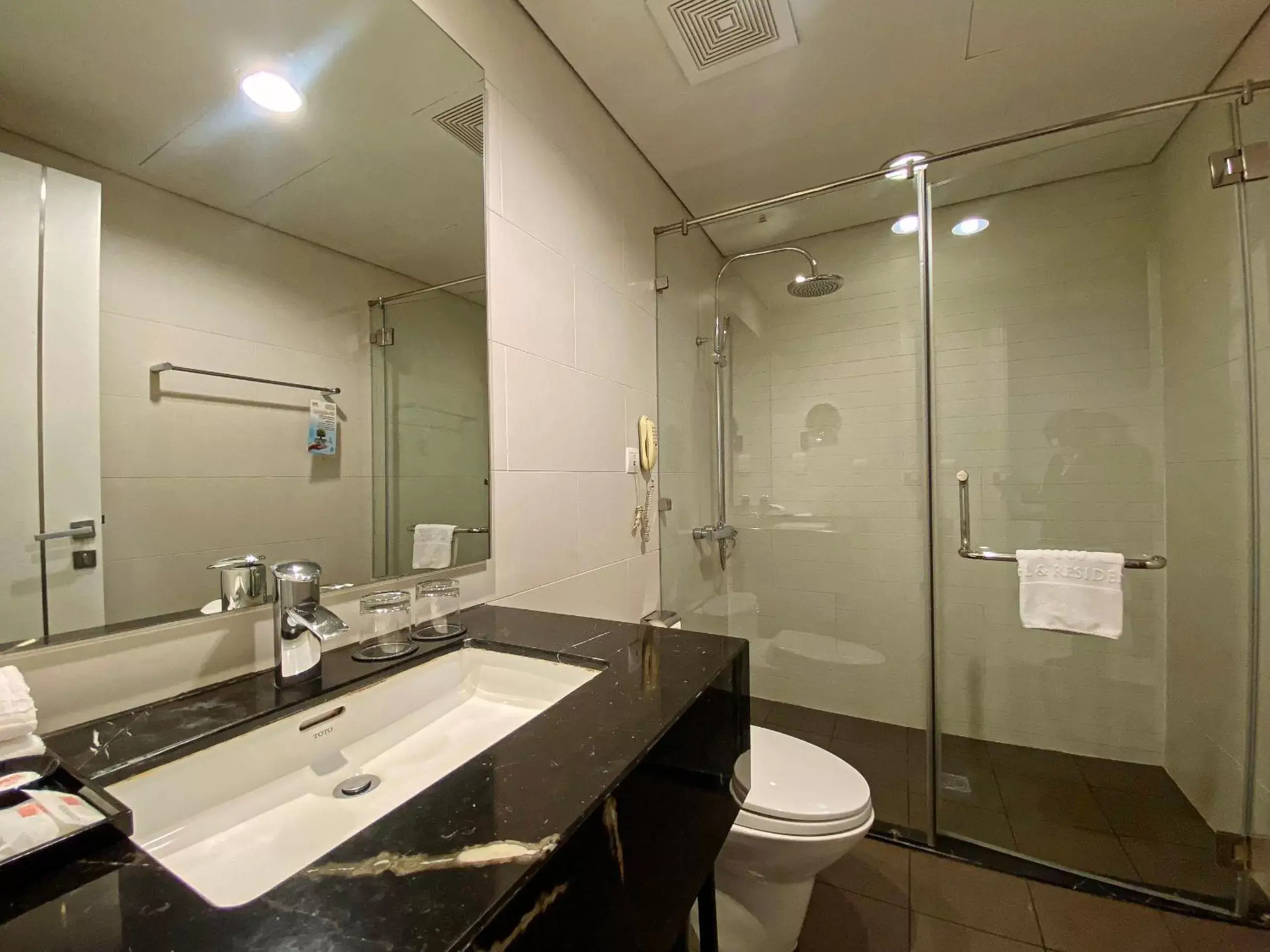 Shower, Bathroom in My Way Hotel & Residence Ha Noi