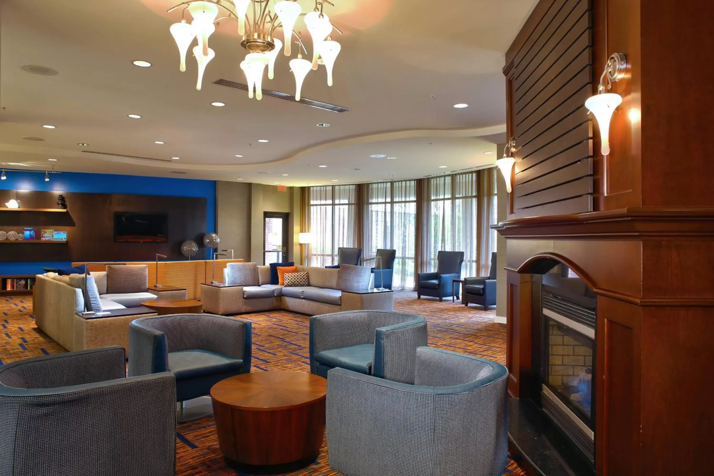 Lobby or reception in Courtyard by Marriott Hamilton