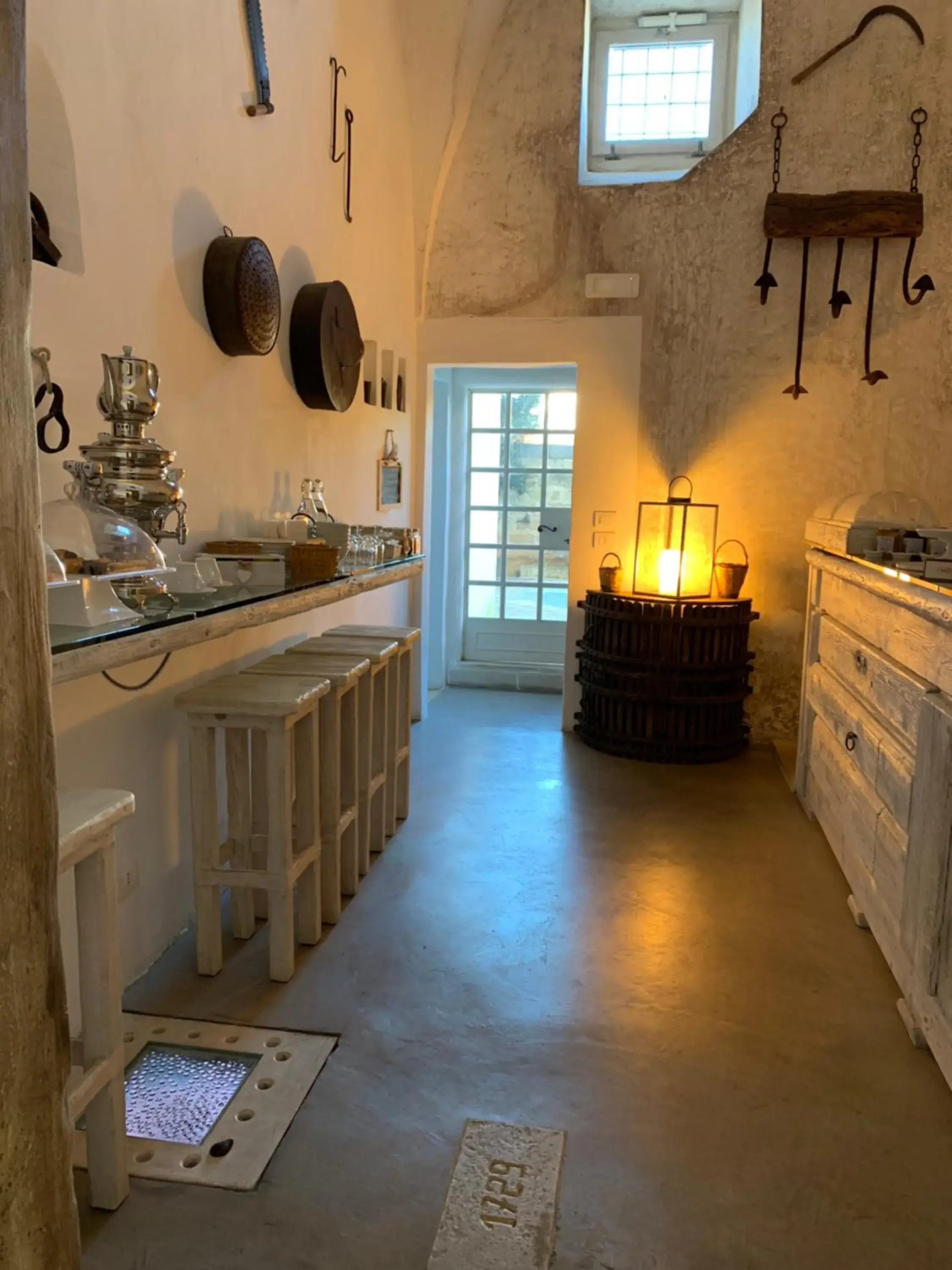 Restaurant/places to eat in Palazzo Castriota Restaurant/places to eat in Palazzo Castriota