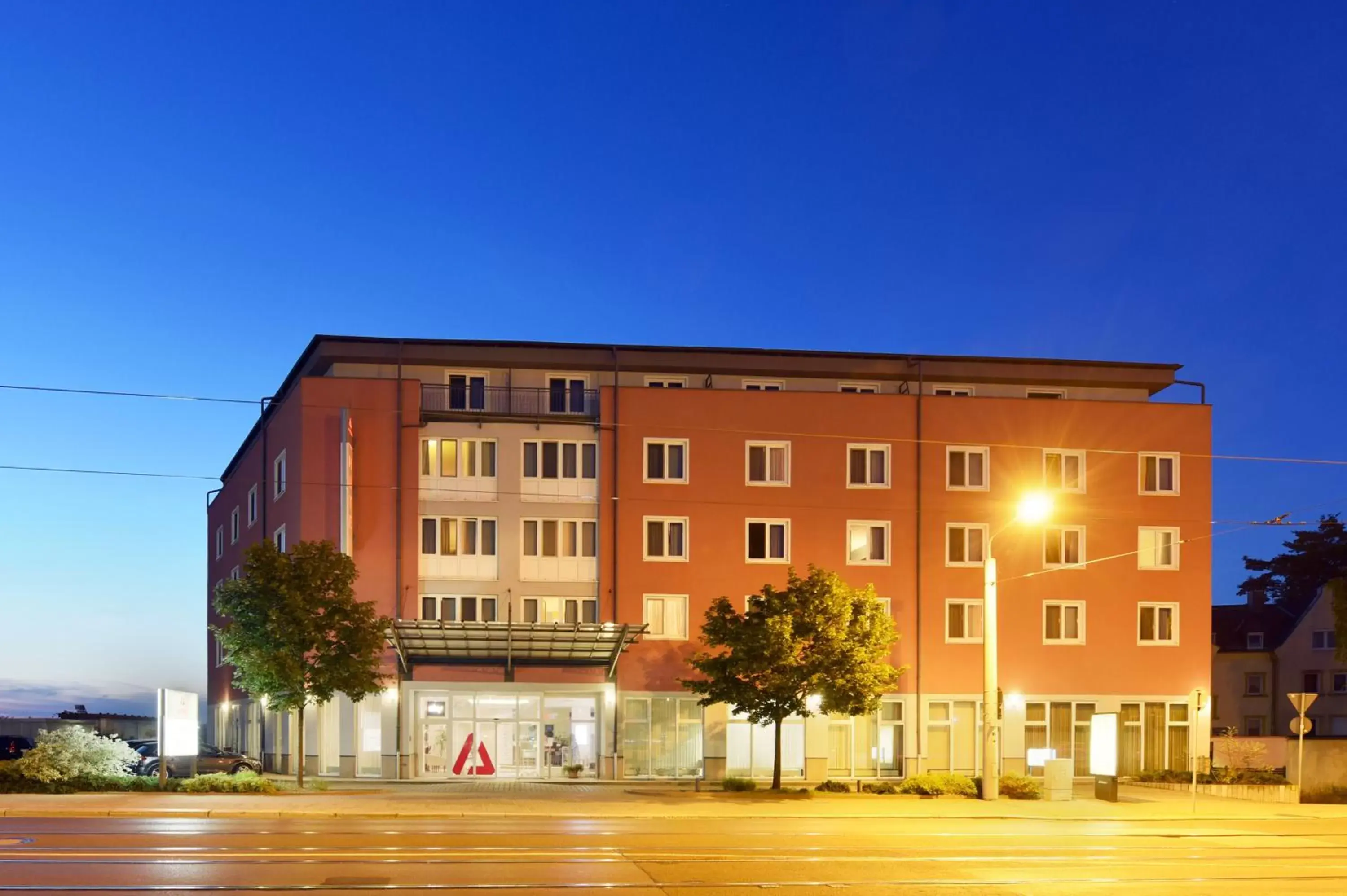 Facade/entrance, Property Building in Amedia Dresden Elbpromenade, Trademark Collection by Wyndham