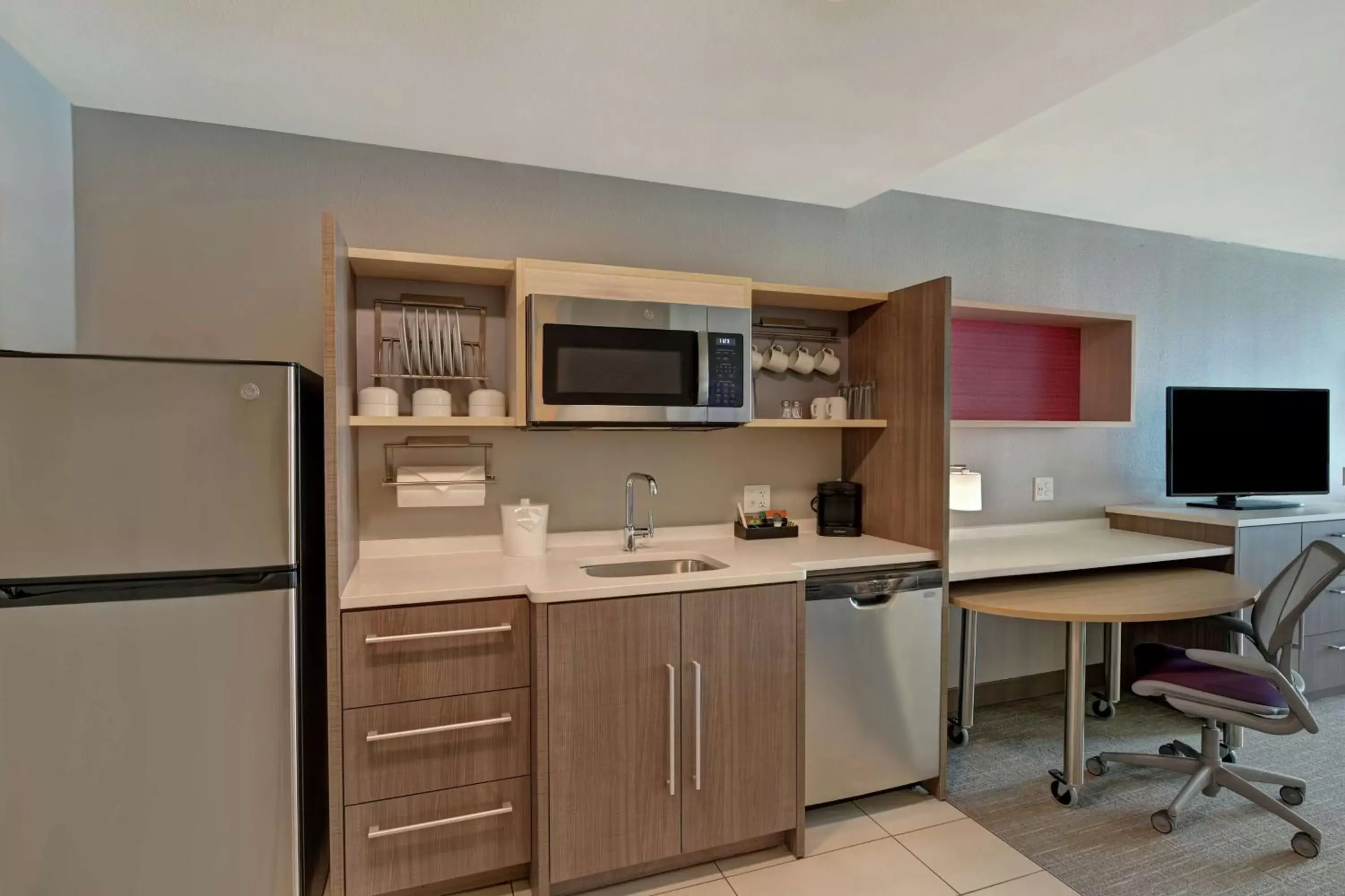 Bedroom, Kitchen/Kitchenette in Home2 Suites By Hilton Buckeye Phoenix