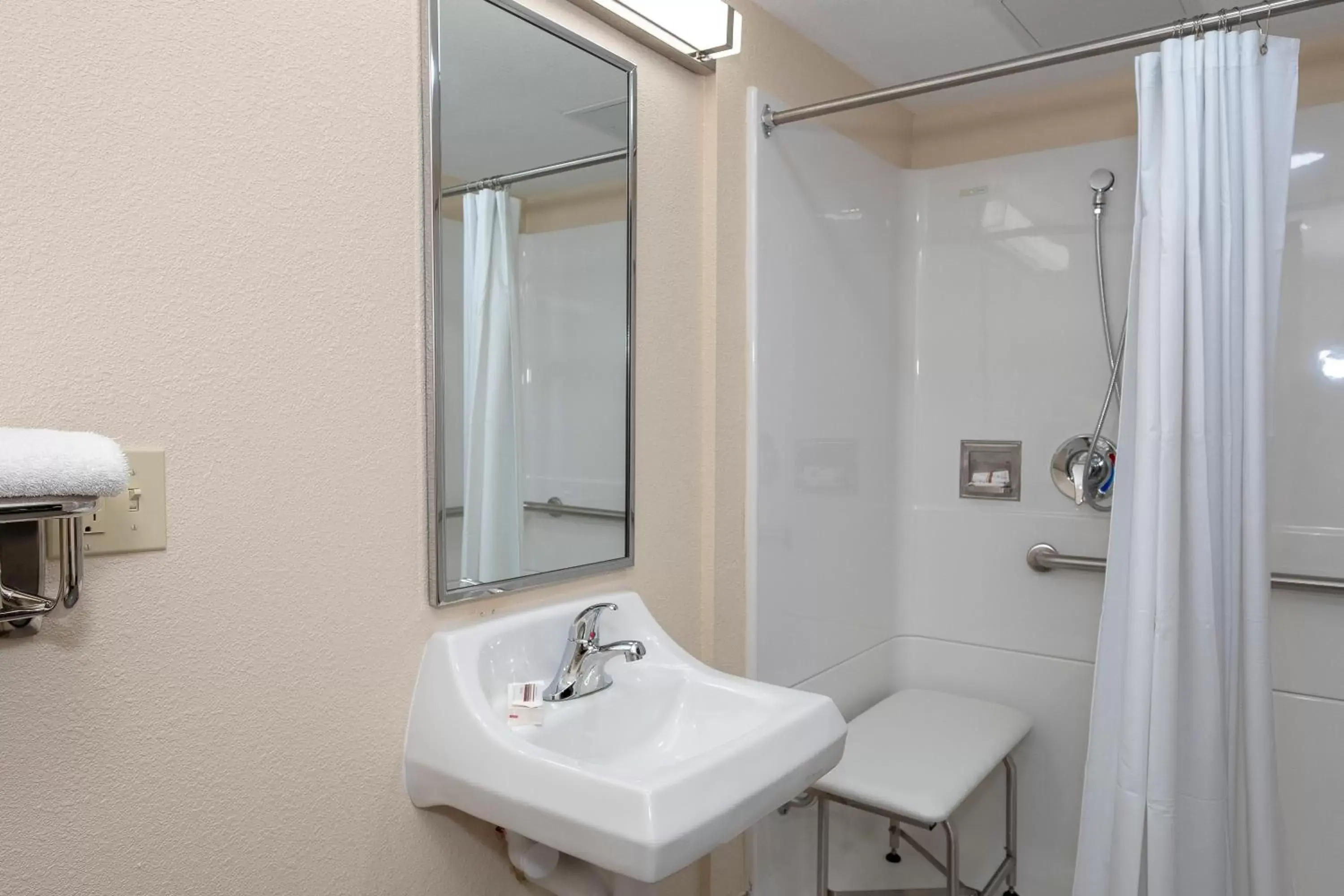 Other, Bathroom in Red Roof Inn Freehold