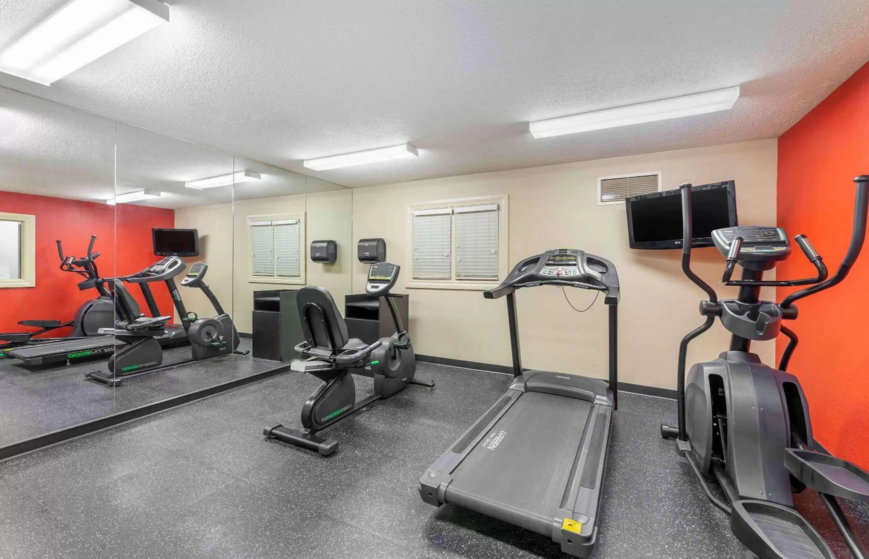 Fitness centre/facilities, Fitness Center/Facilities in Extended Stay America Suites - Cleveland - Middleburg Heights