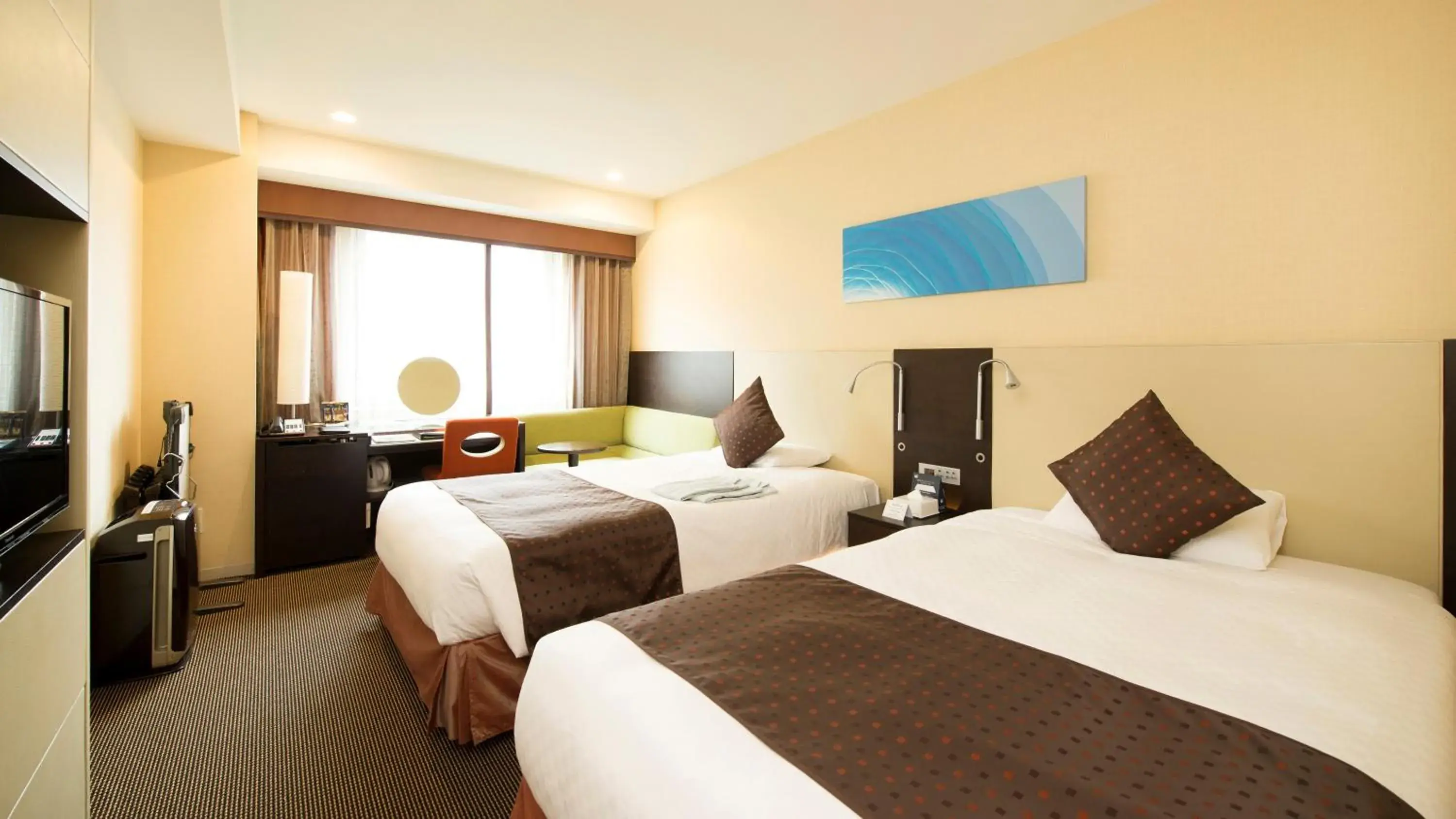 Photo of the whole room, Bed in Hotel JAL City Kannai Yokohama