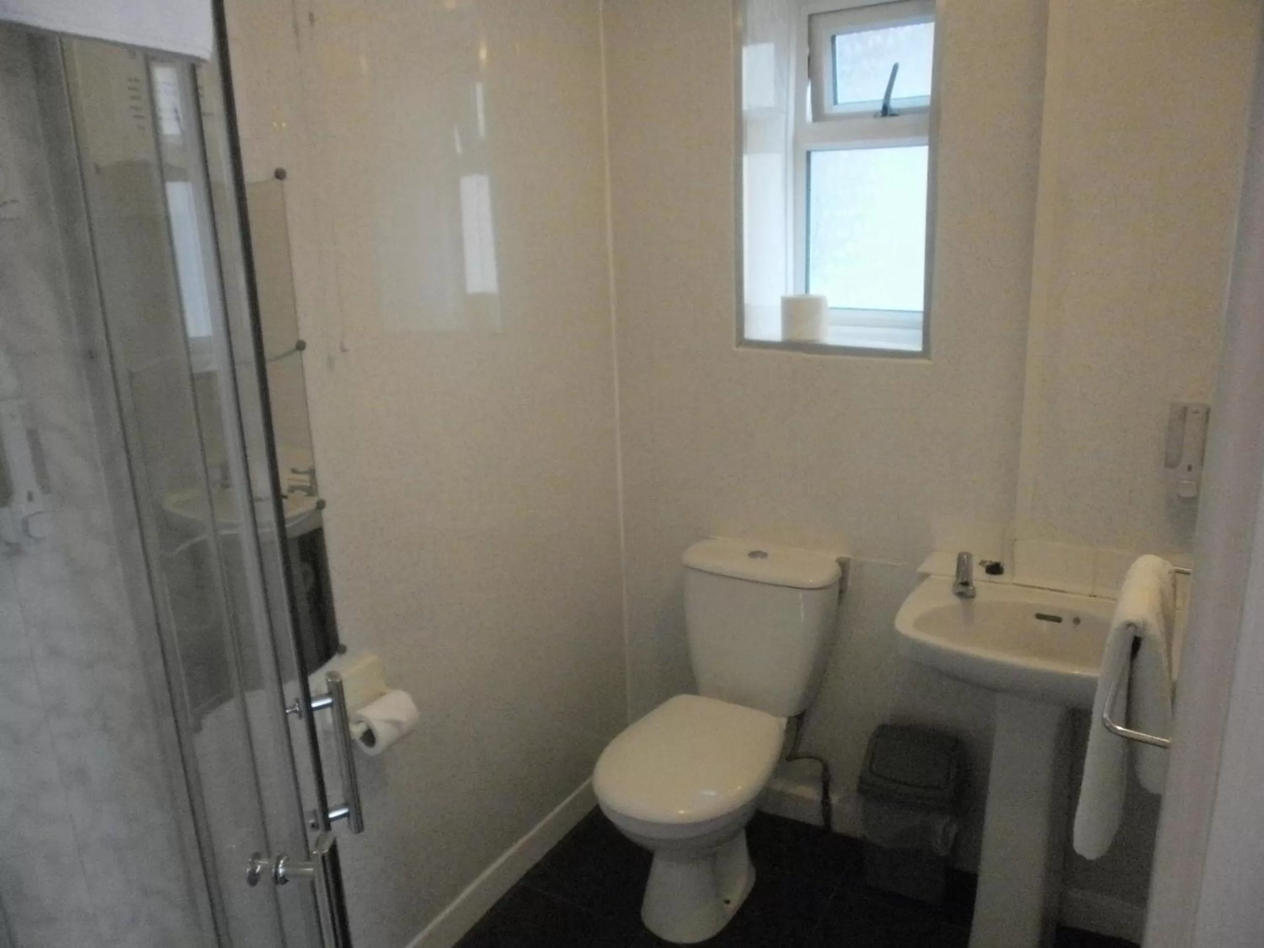 Shower in The Withnell Hotel