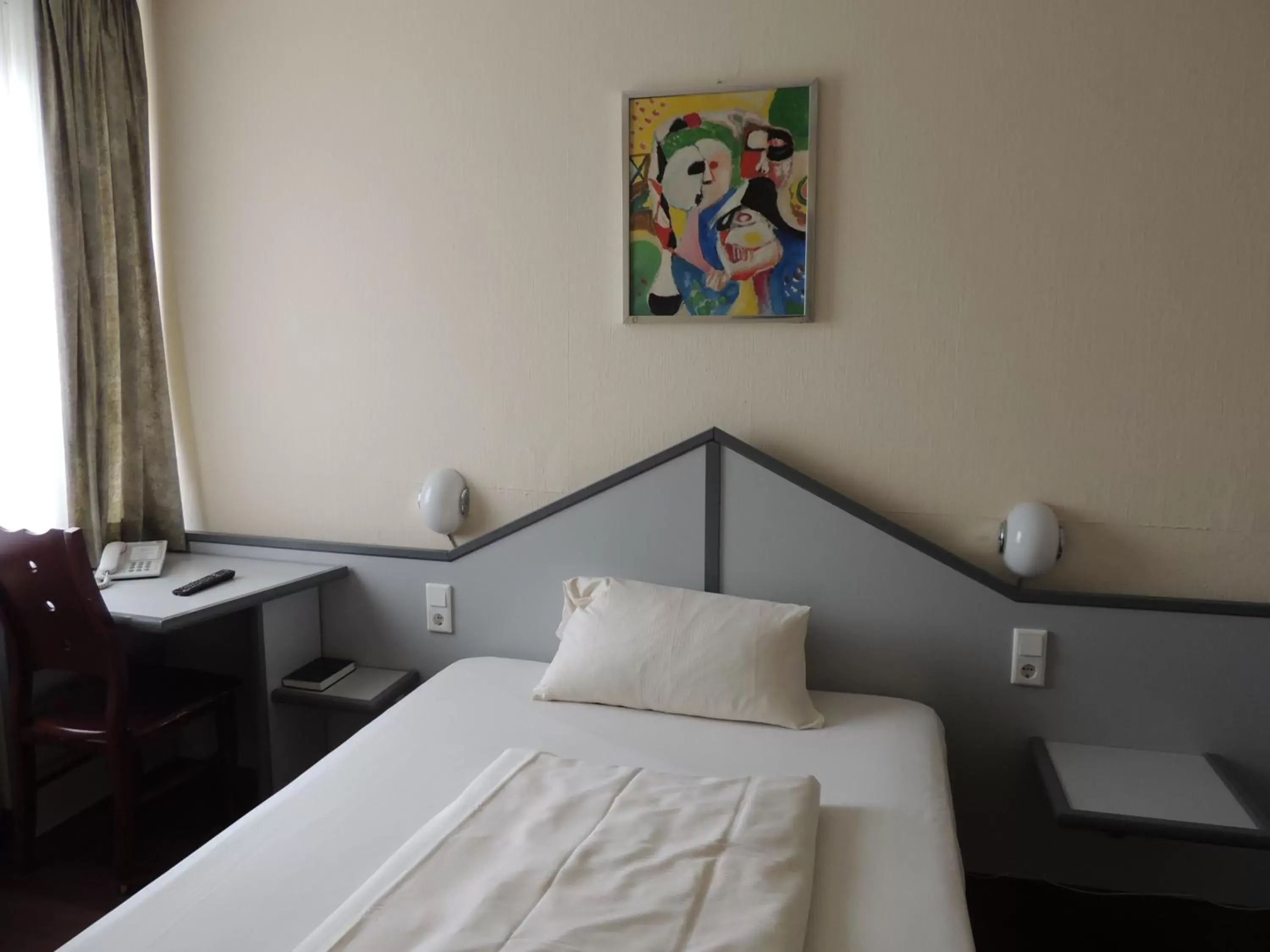 Single Room in Bahn-Hotel