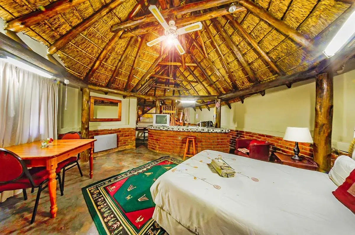 Amper Bo Guest House