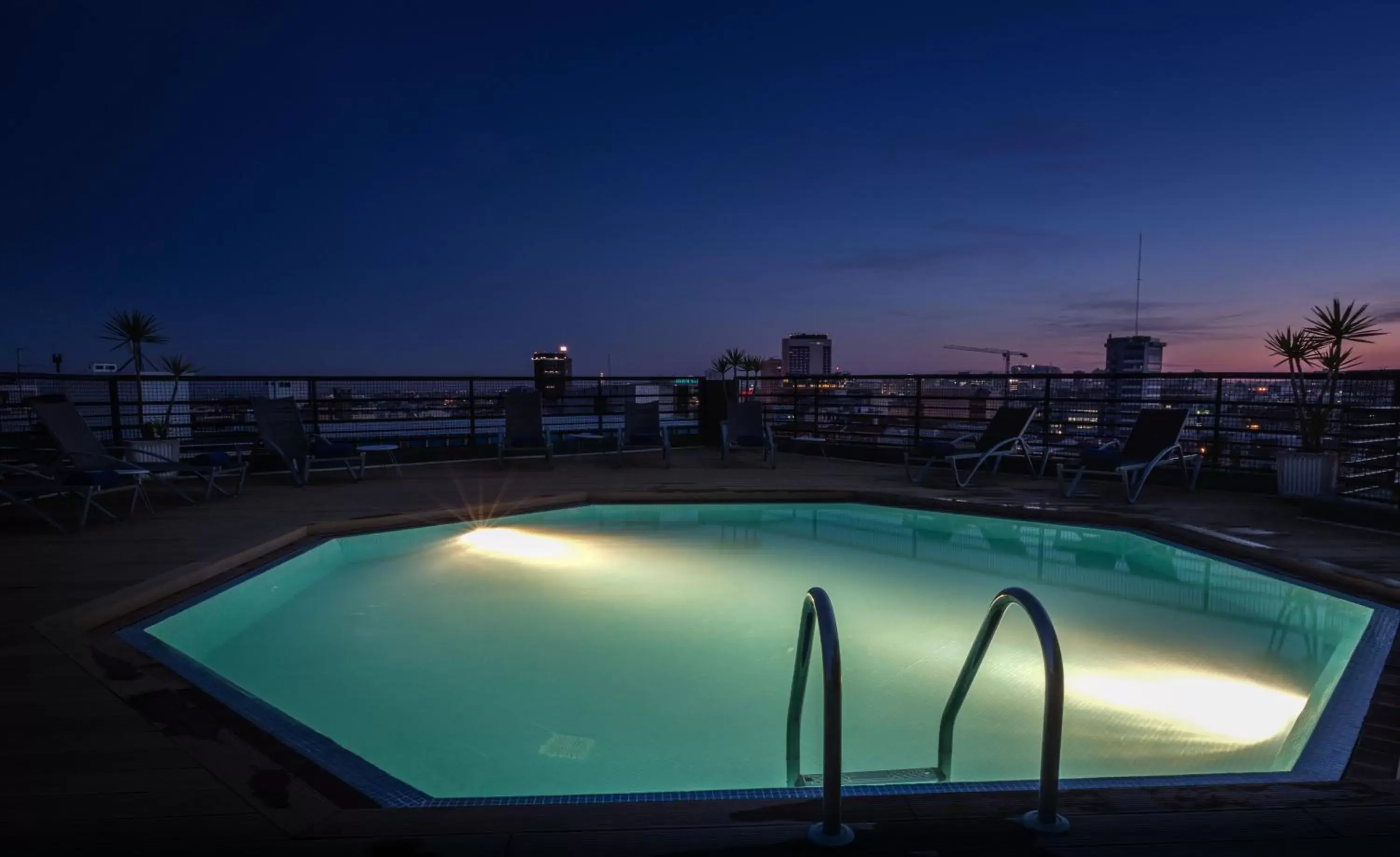 Swimming Pool in Holiday Inn Lisbon, an IHG Hotel