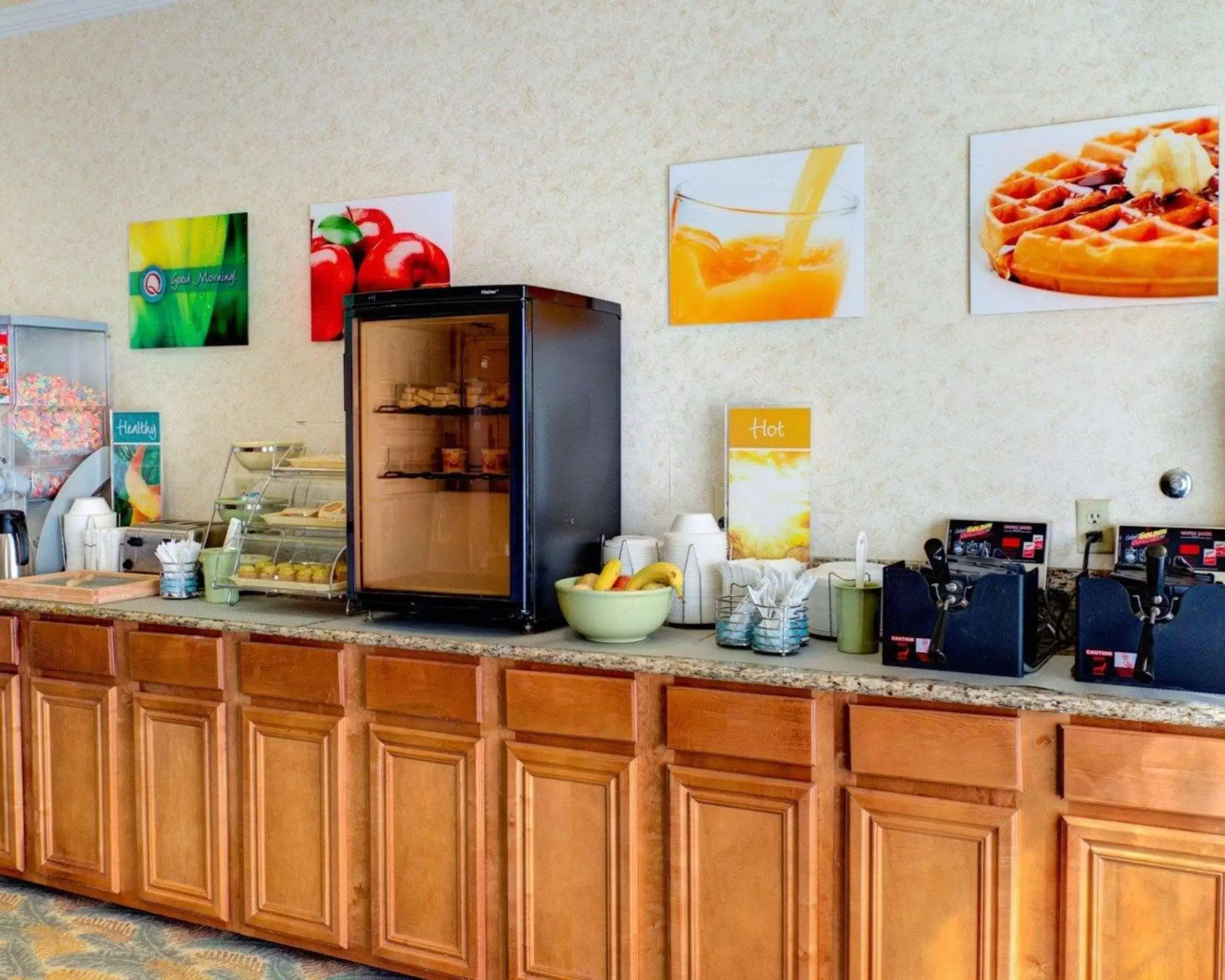 Restaurant/places to eat in Quality Inn & Suites - Glen Rose
