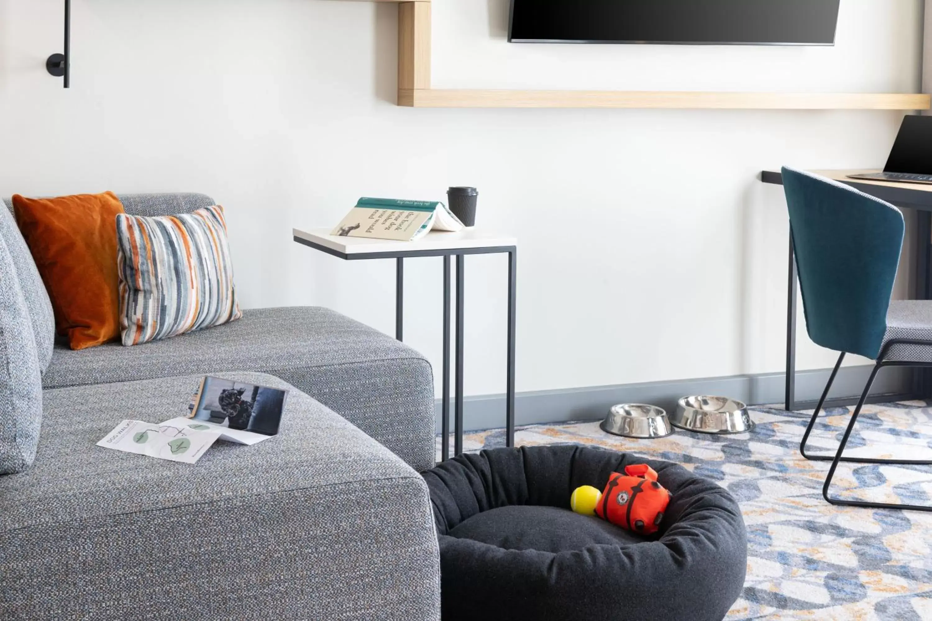 Living room, Seating Area in Residence Inn by Marriott Slough