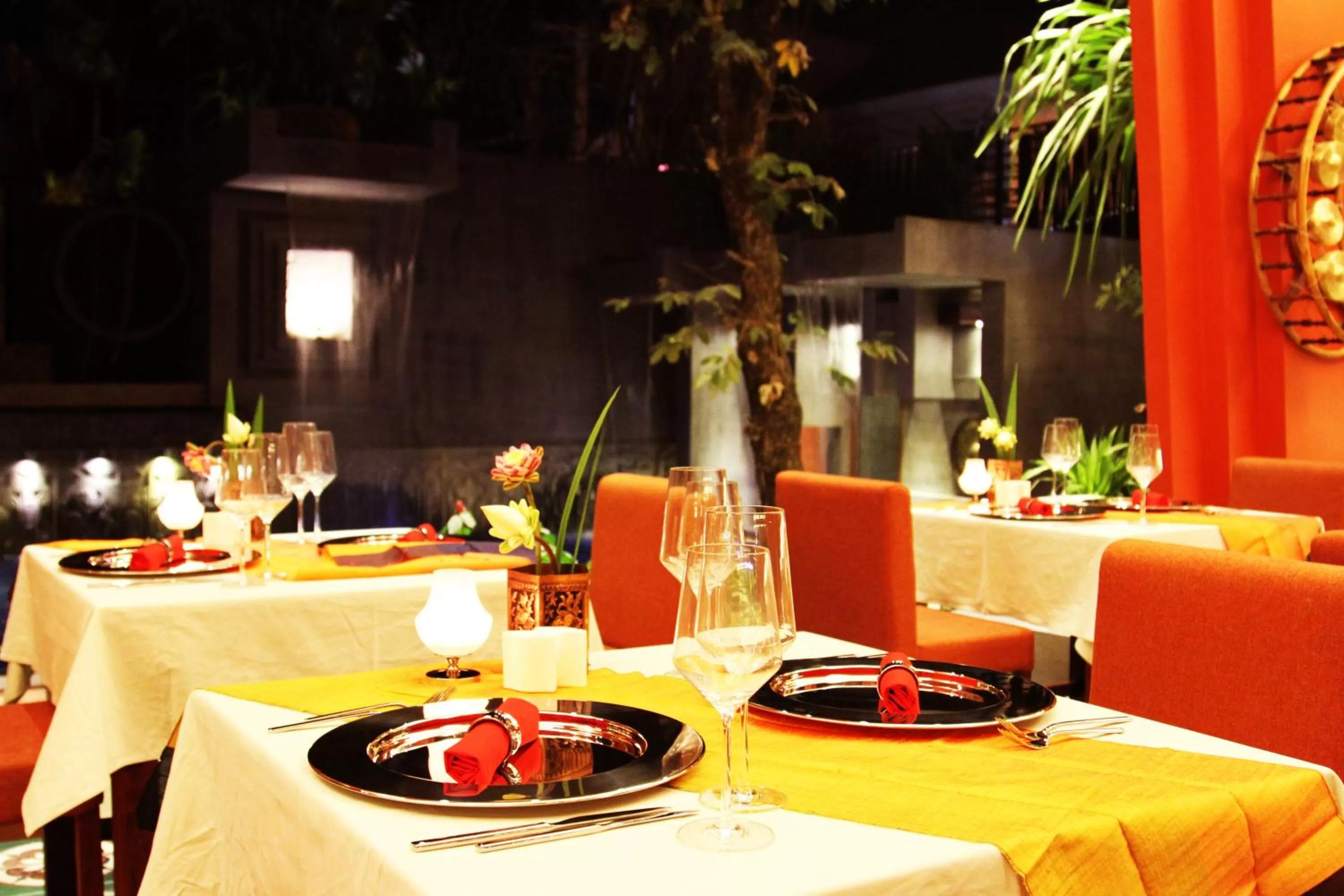 Restaurant/places to eat in Golden Temple Retreat