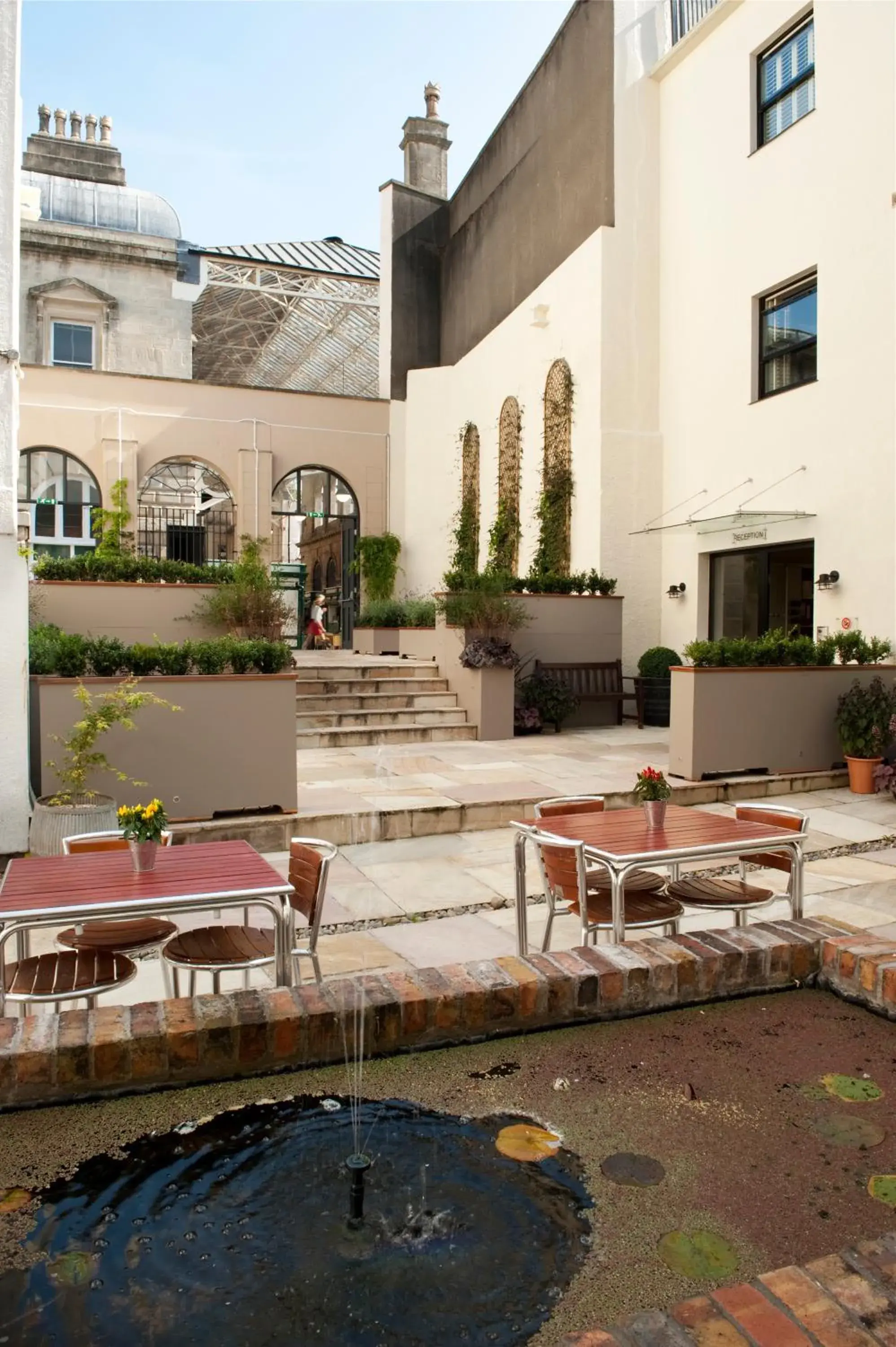 Facade/entrance, Property Building in Brooks Guesthouse Bristol