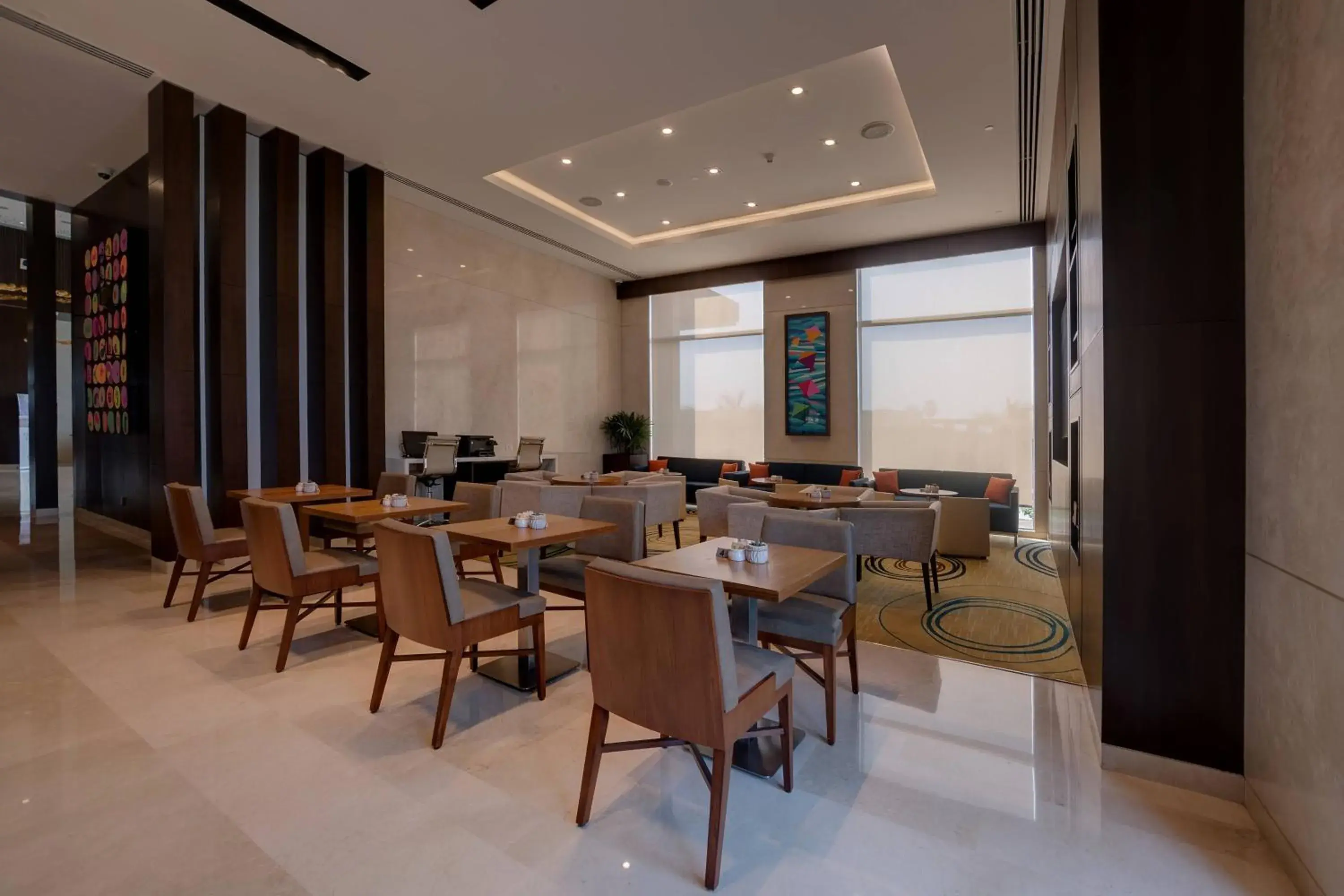 Business facilities, Restaurant/Places to Eat in Courtyard by Marriott Surat